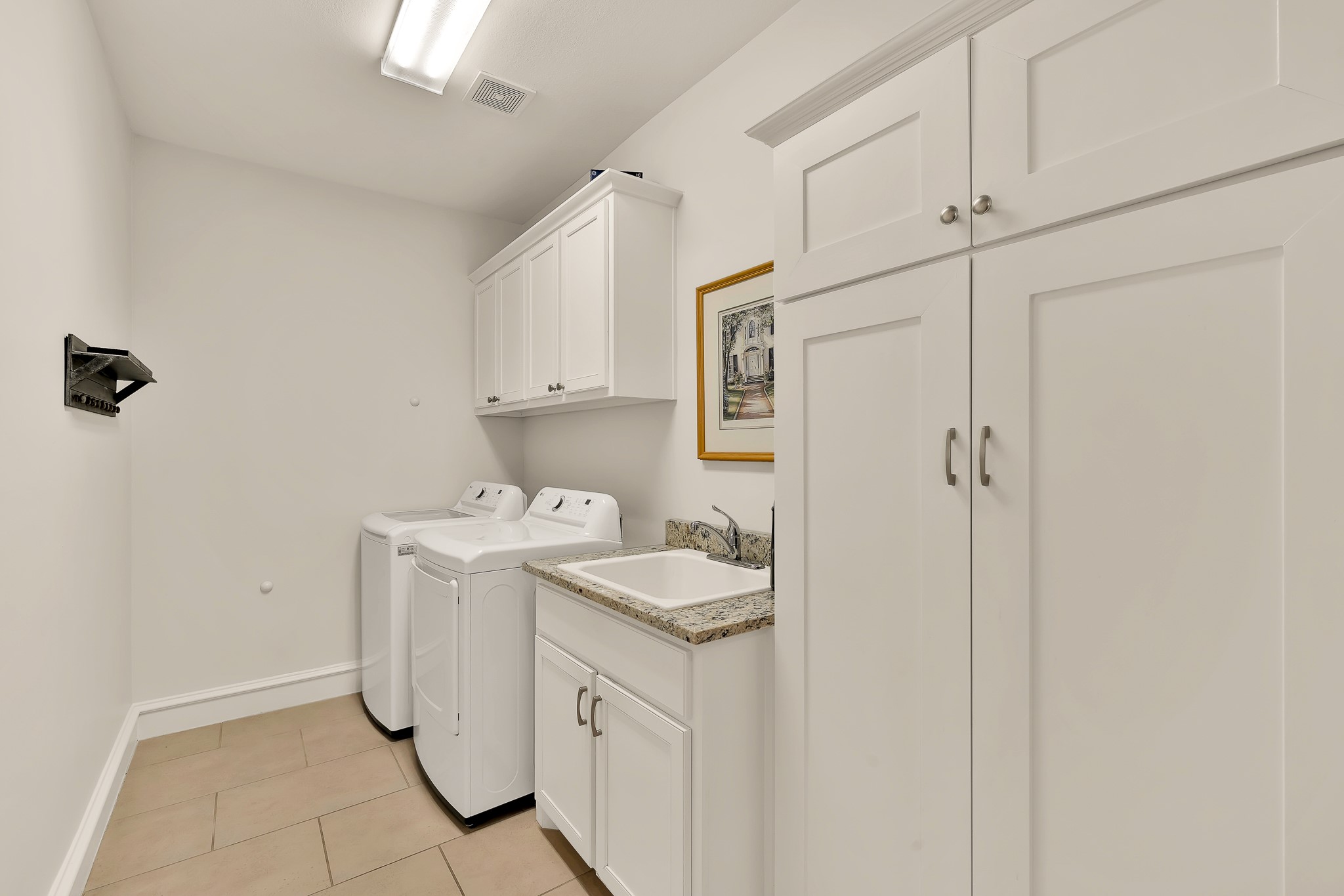 402 Palladian Boulevard