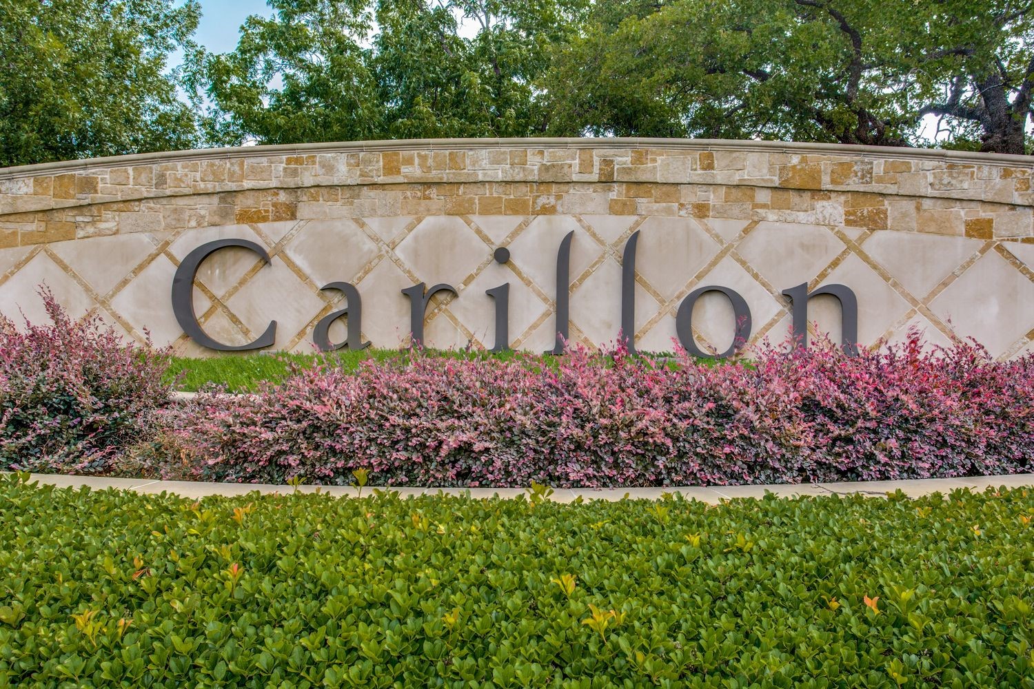 402 Palladian Boulevard