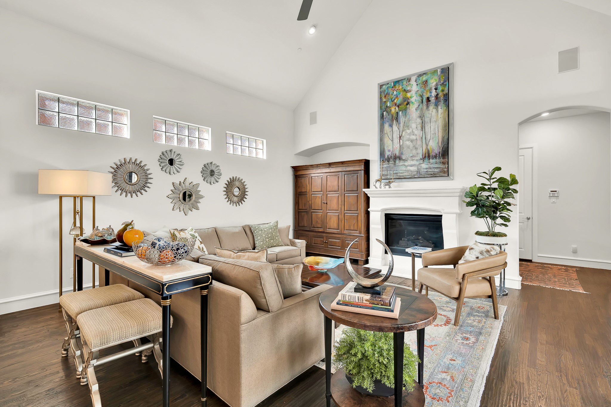 402 Palladian Boulevard