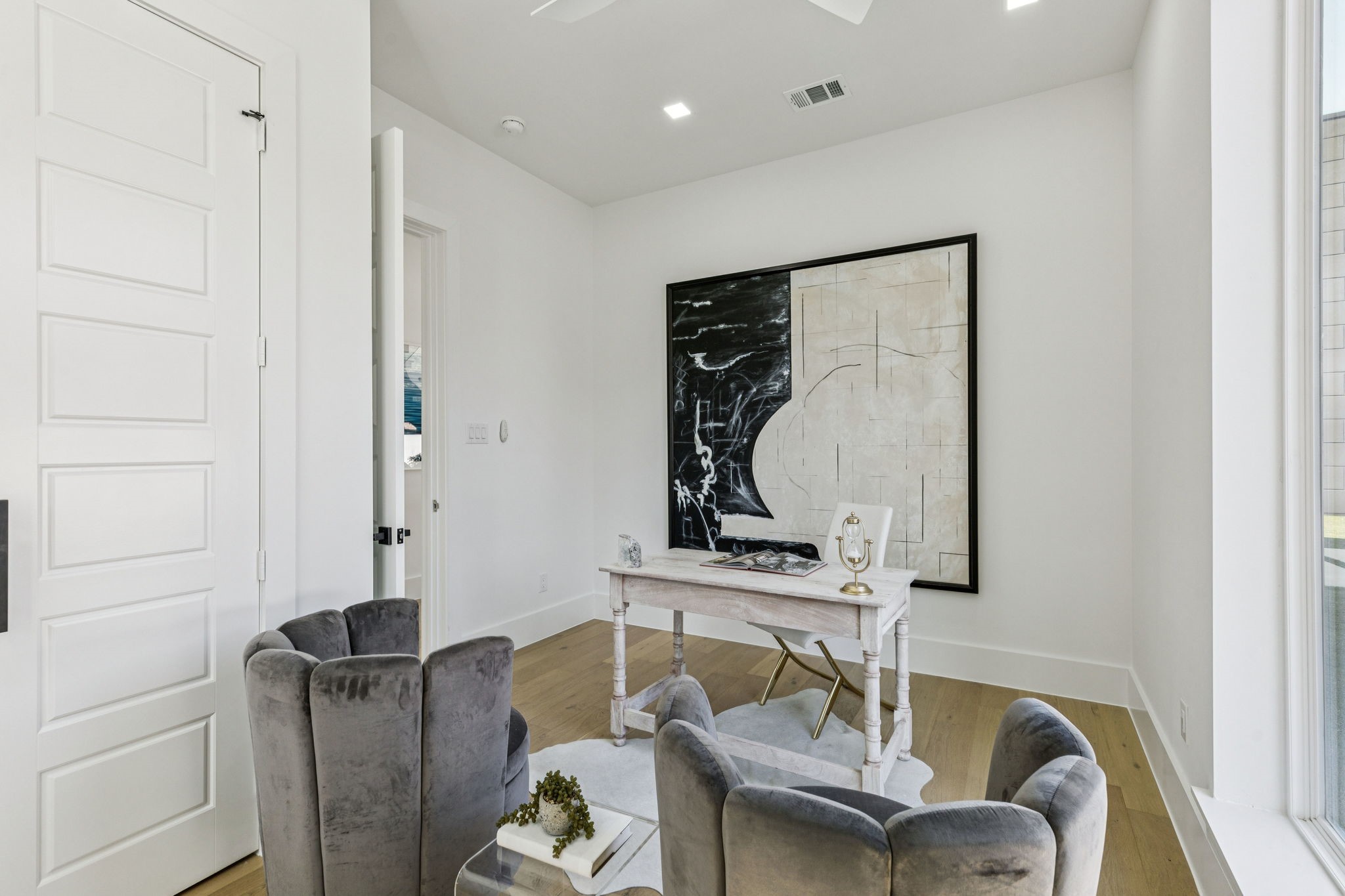 6118 Walnut Hill Lane