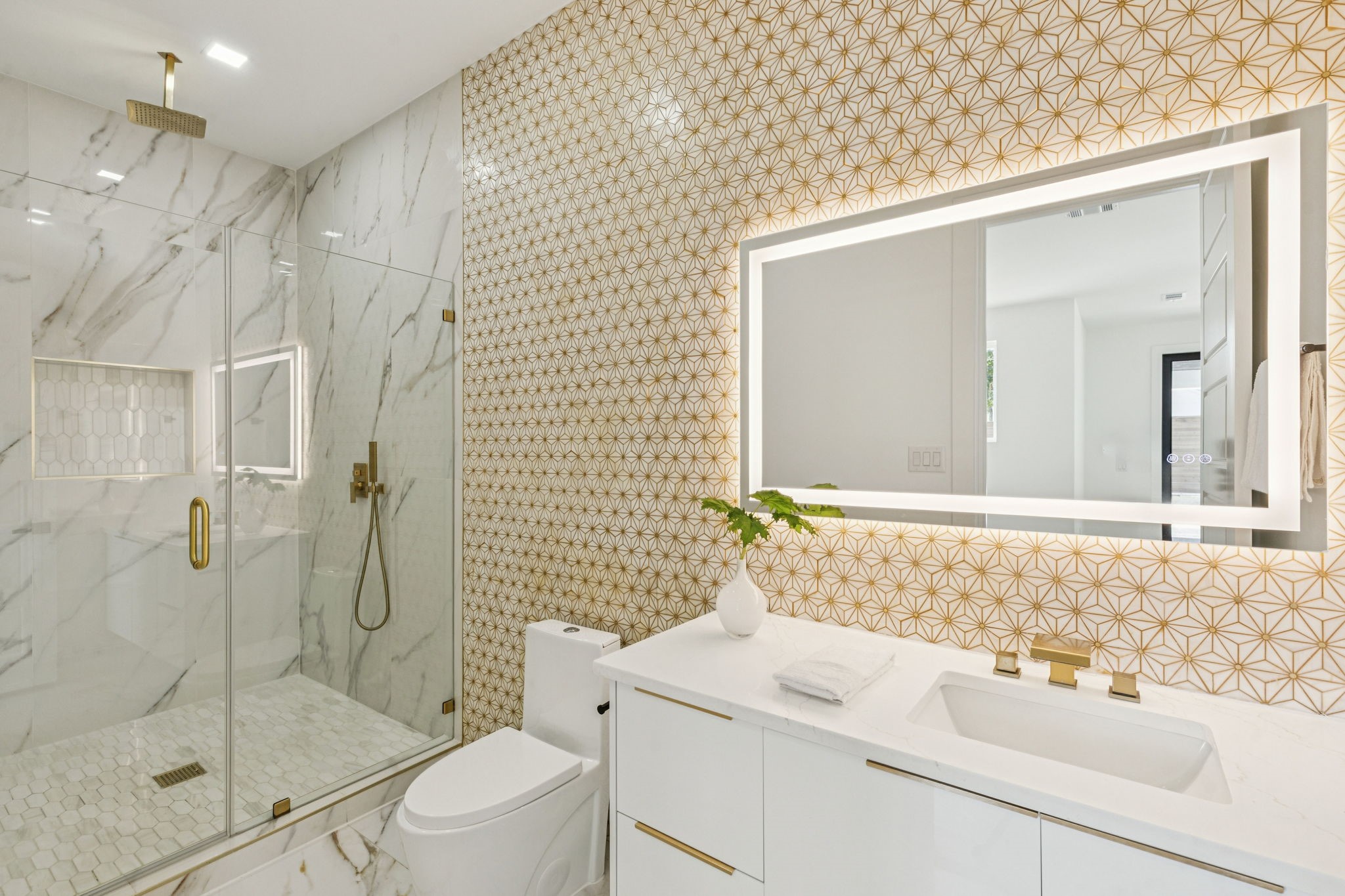 6118 Walnut Hill Lane