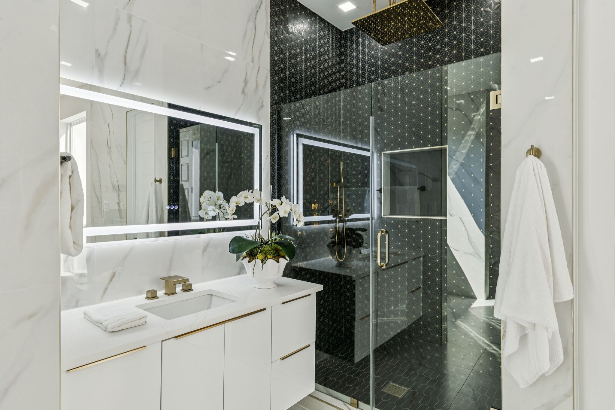 6118 Walnut Hill Lane