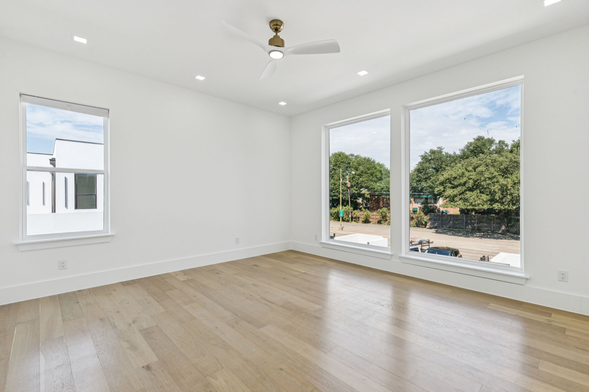 6118 Walnut Hill Lane