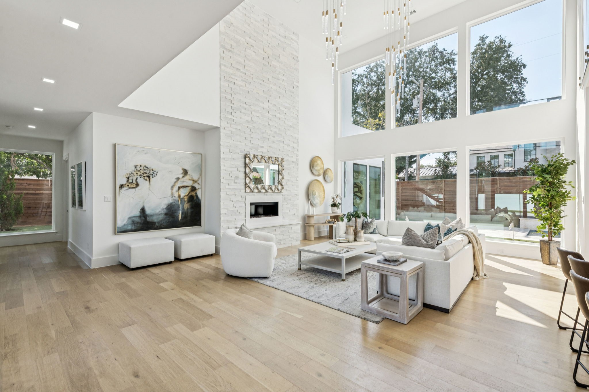 6118 Walnut Hill Lane