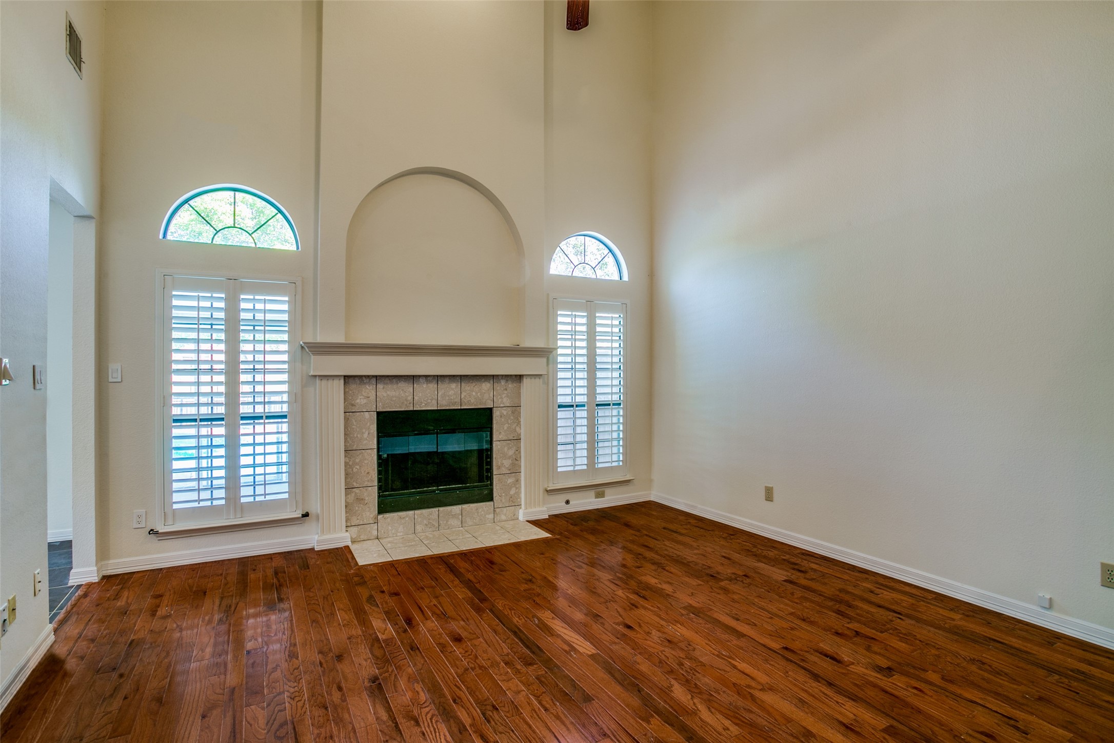 824 Woodlake Drive