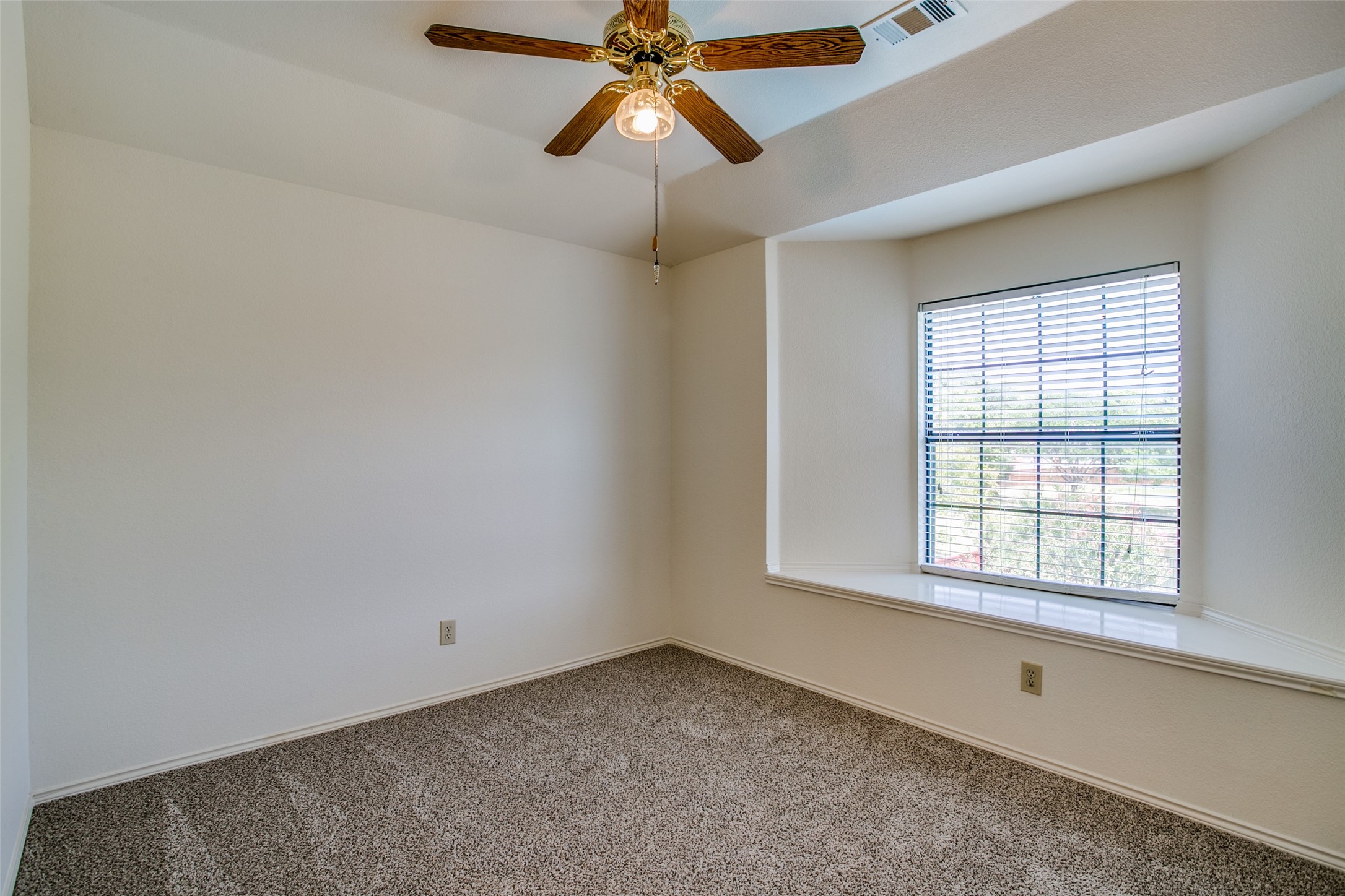824 Woodlake Drive