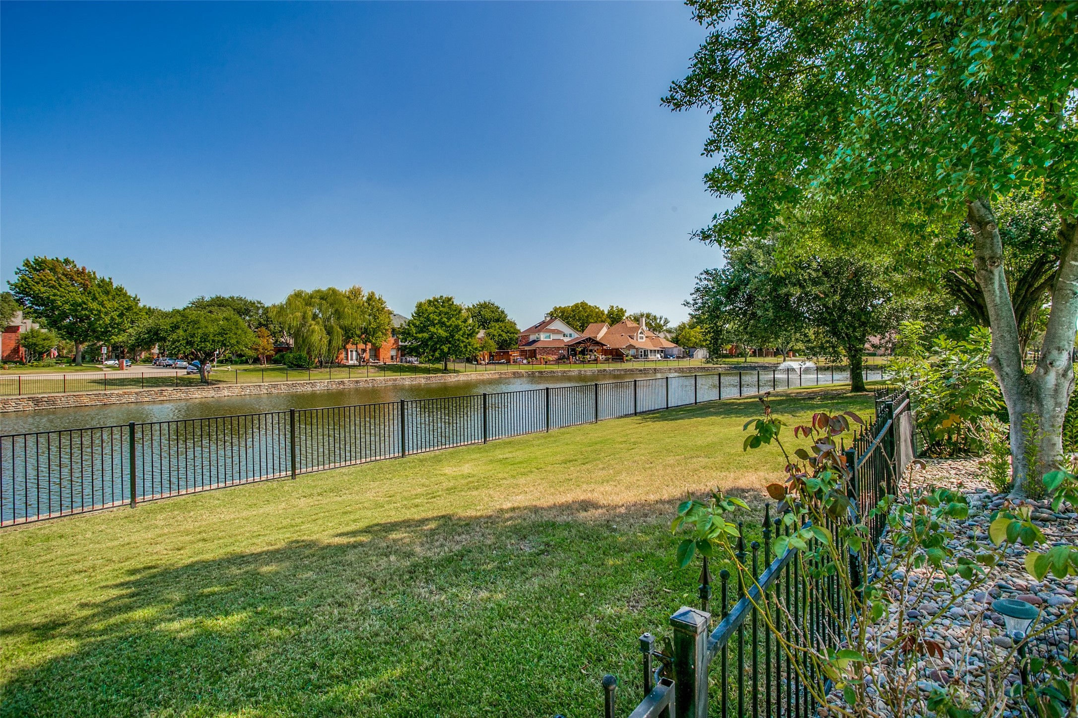 824 Woodlake Drive