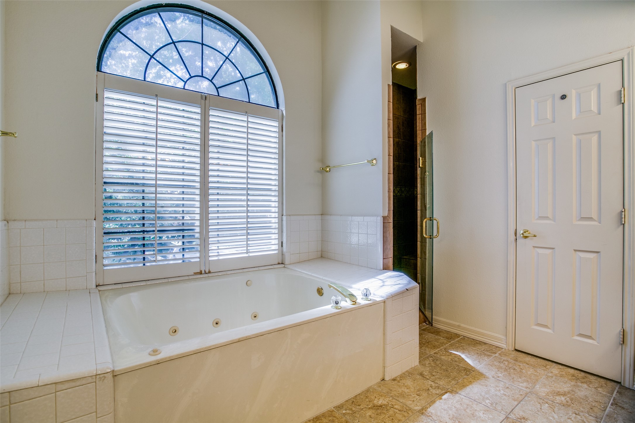 824 Woodlake Drive