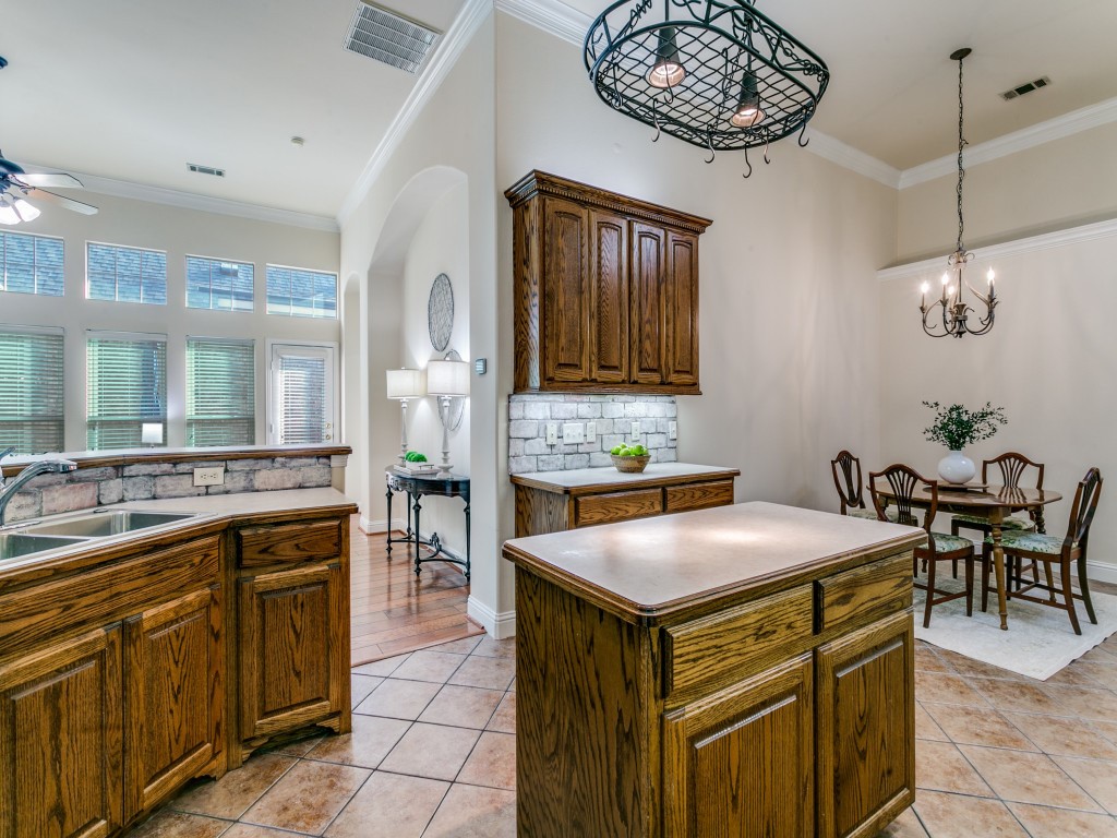 8604 Beetle Nut Lane