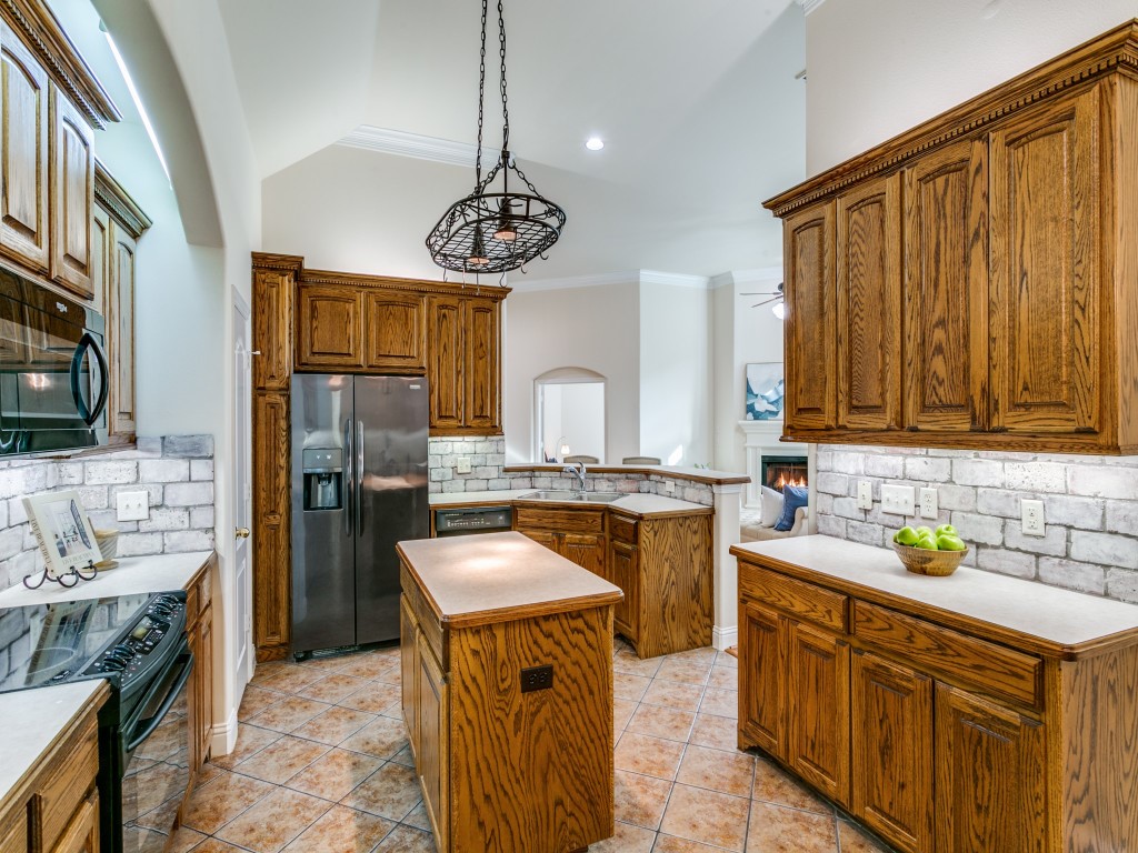 8604 Beetle Nut Lane