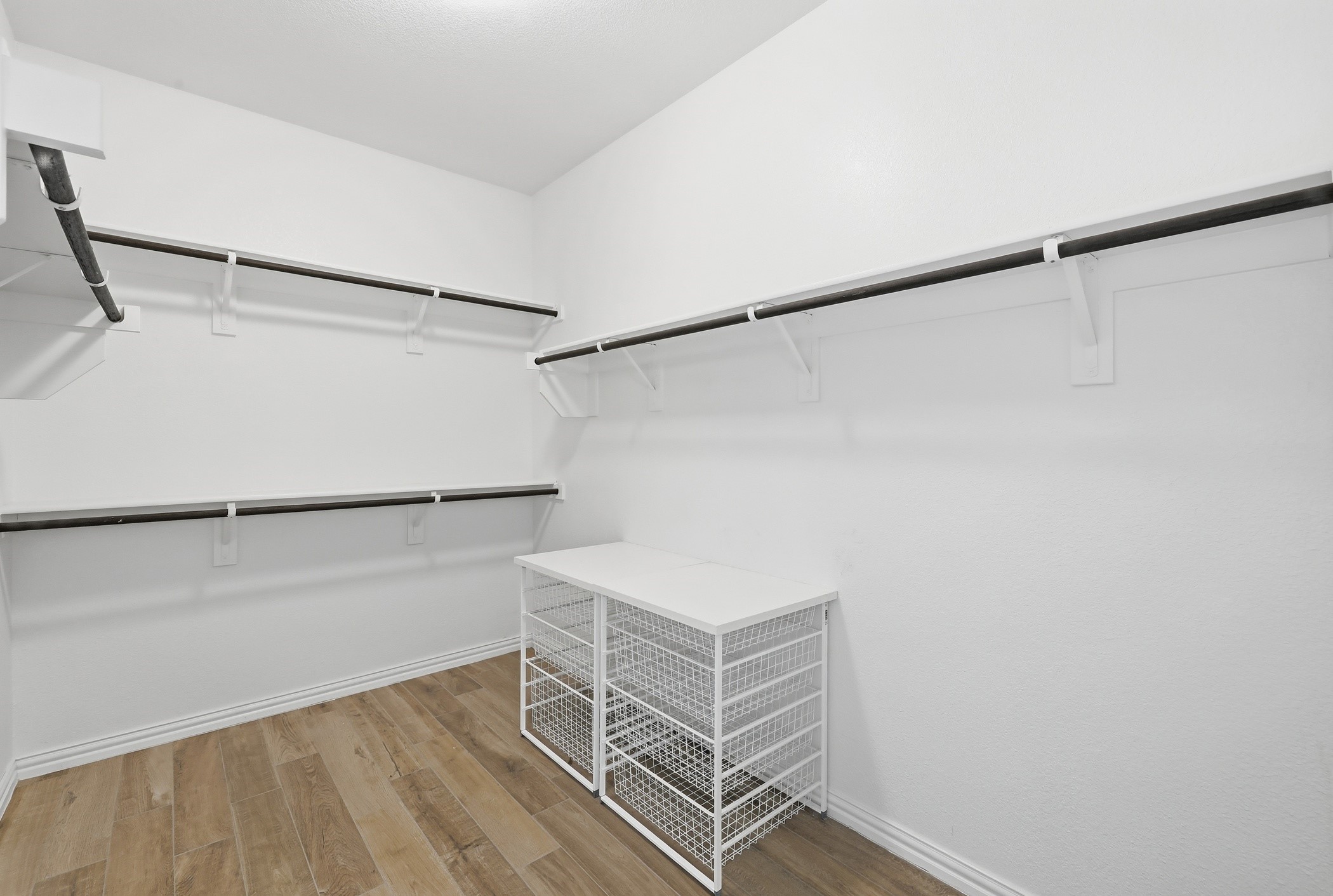 1810 Port Royal Lane