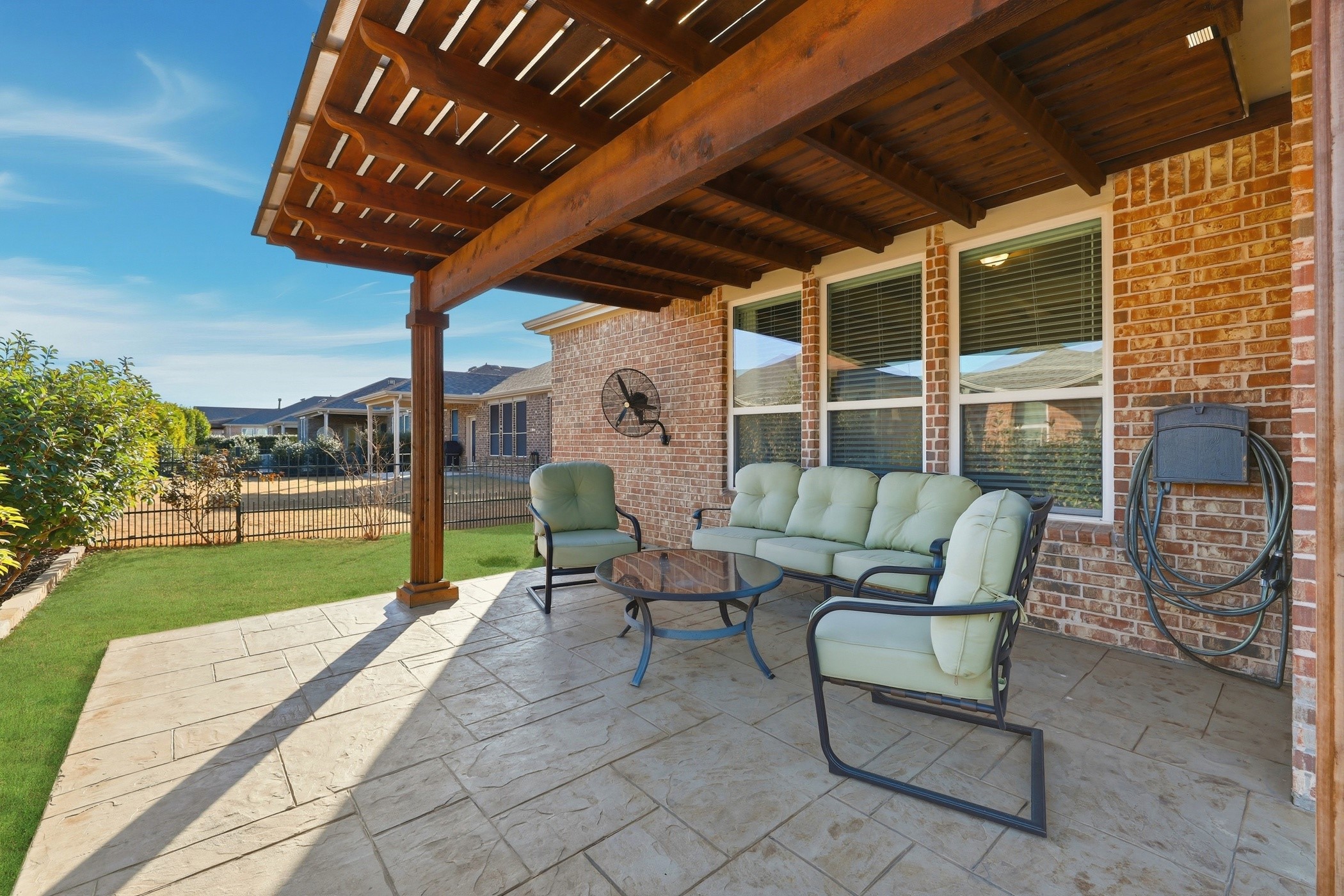 1810 Port Royal Lane