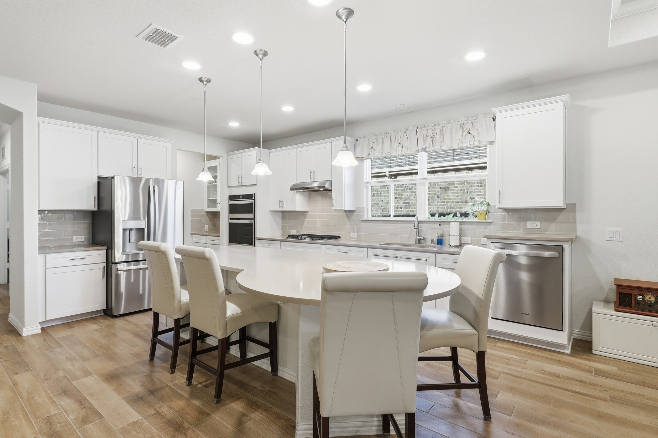 1810 Port Royal Lane