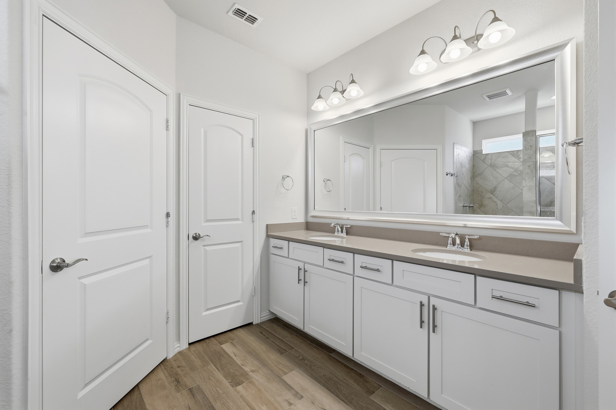 1810 Port Royal Lane