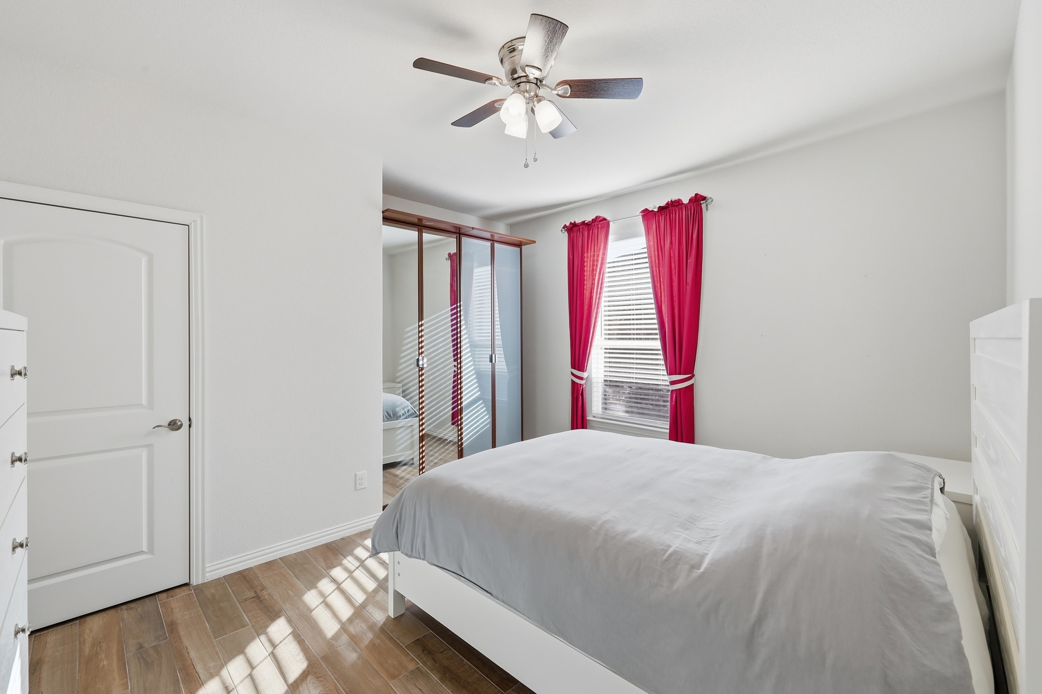 1810 Port Royal Lane