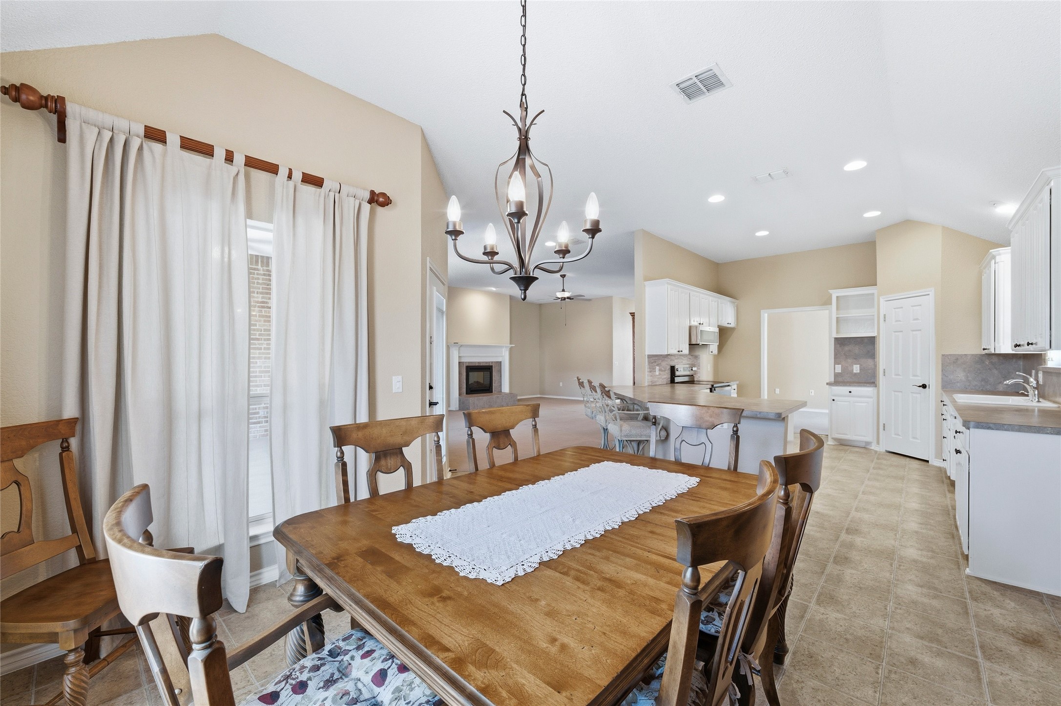4207 Fox Court