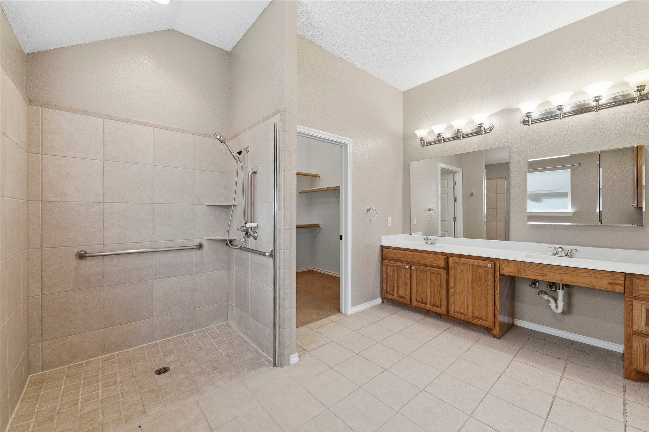 4207 Fox Court