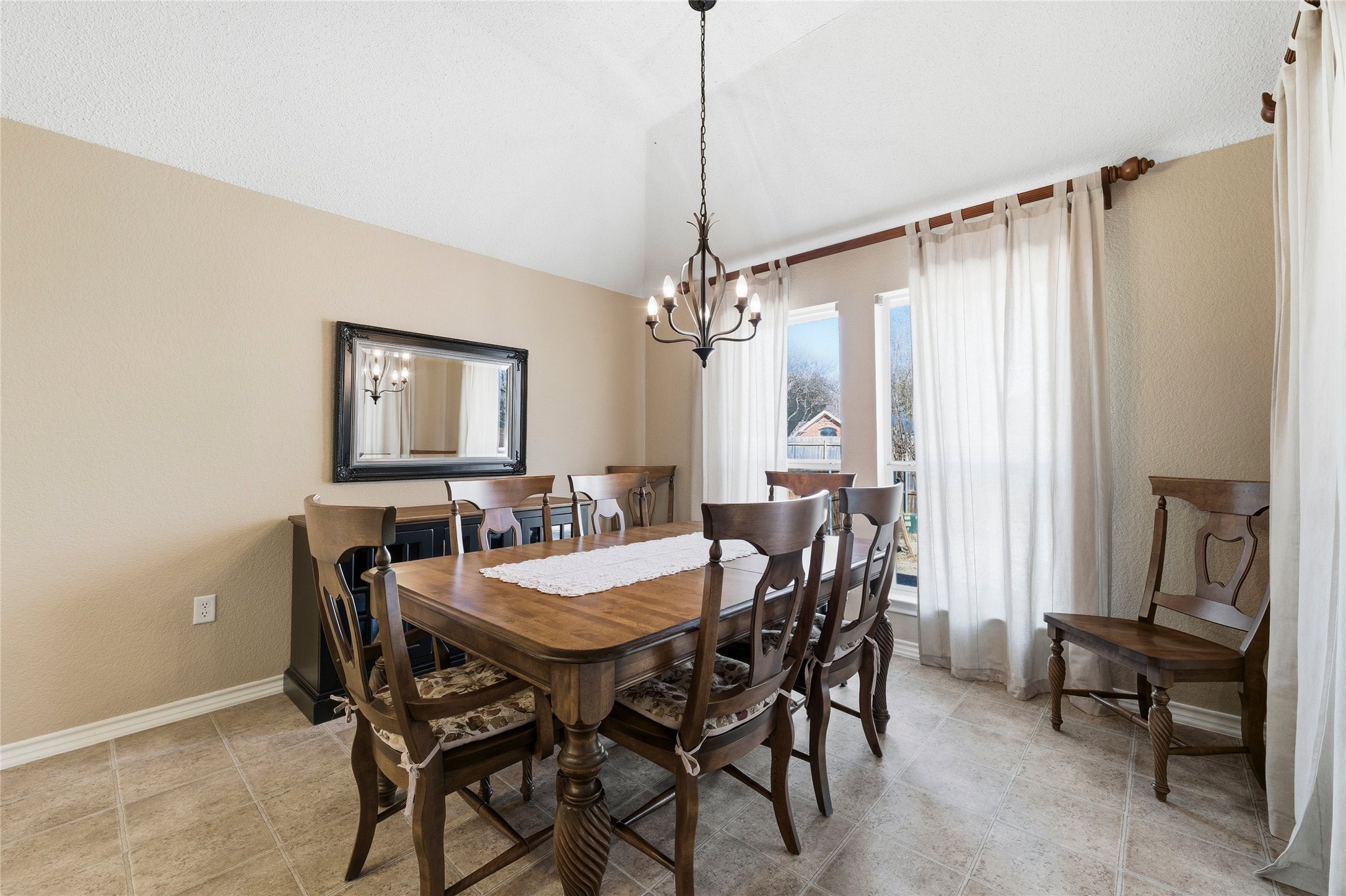4207 Fox Court