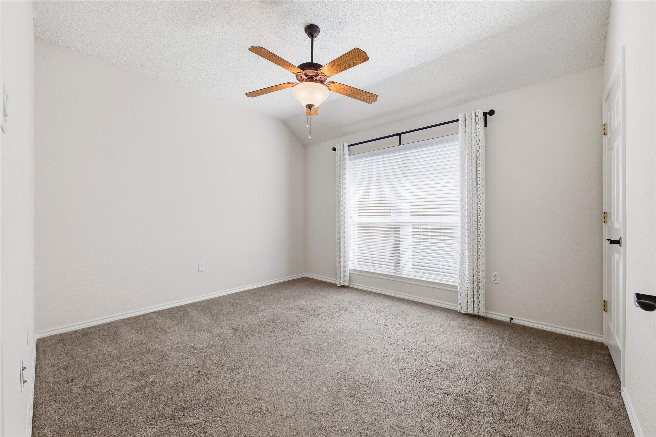 4207 Fox Court