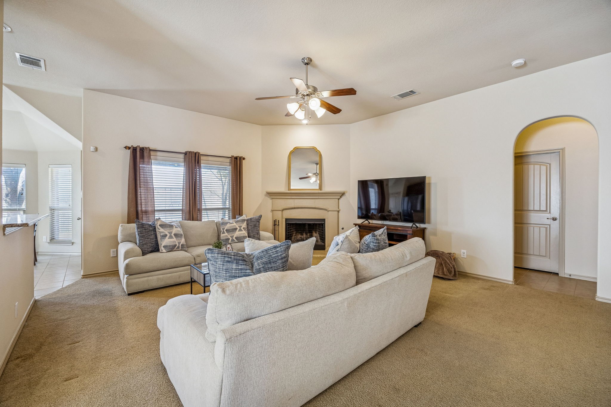 9437 Drovers View Trail