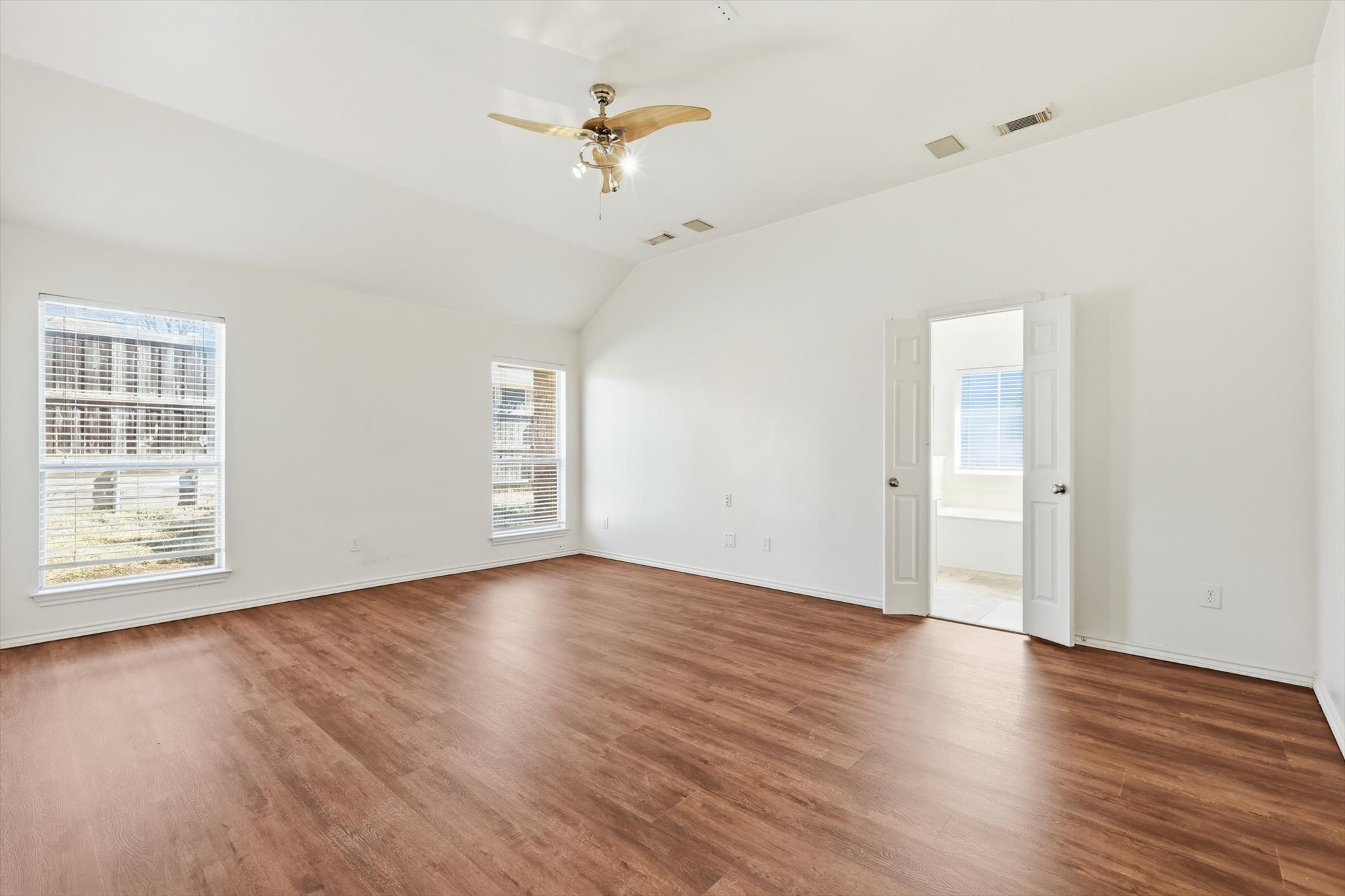 6208 Eagle Creek Drive