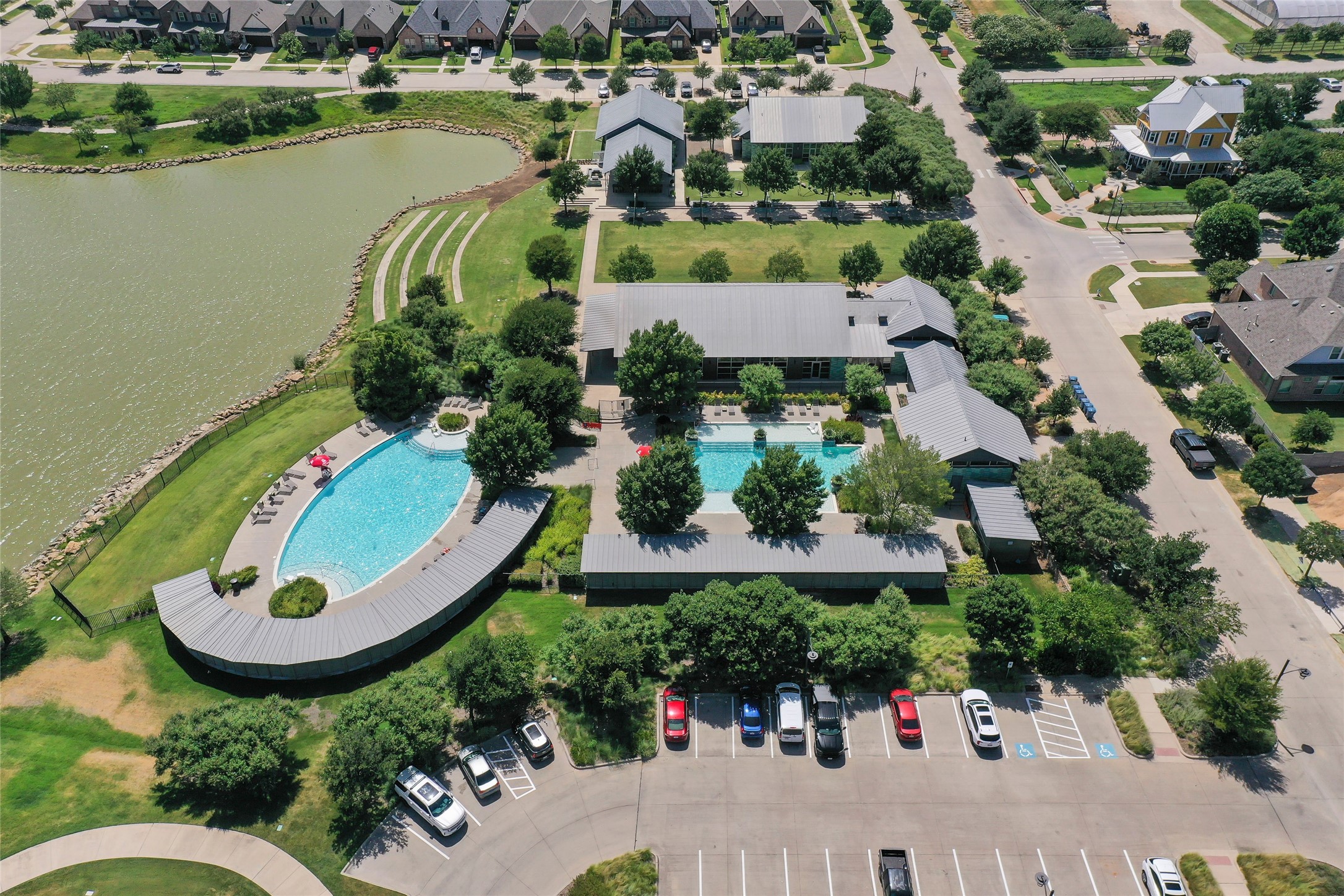 320 Parkside Drive