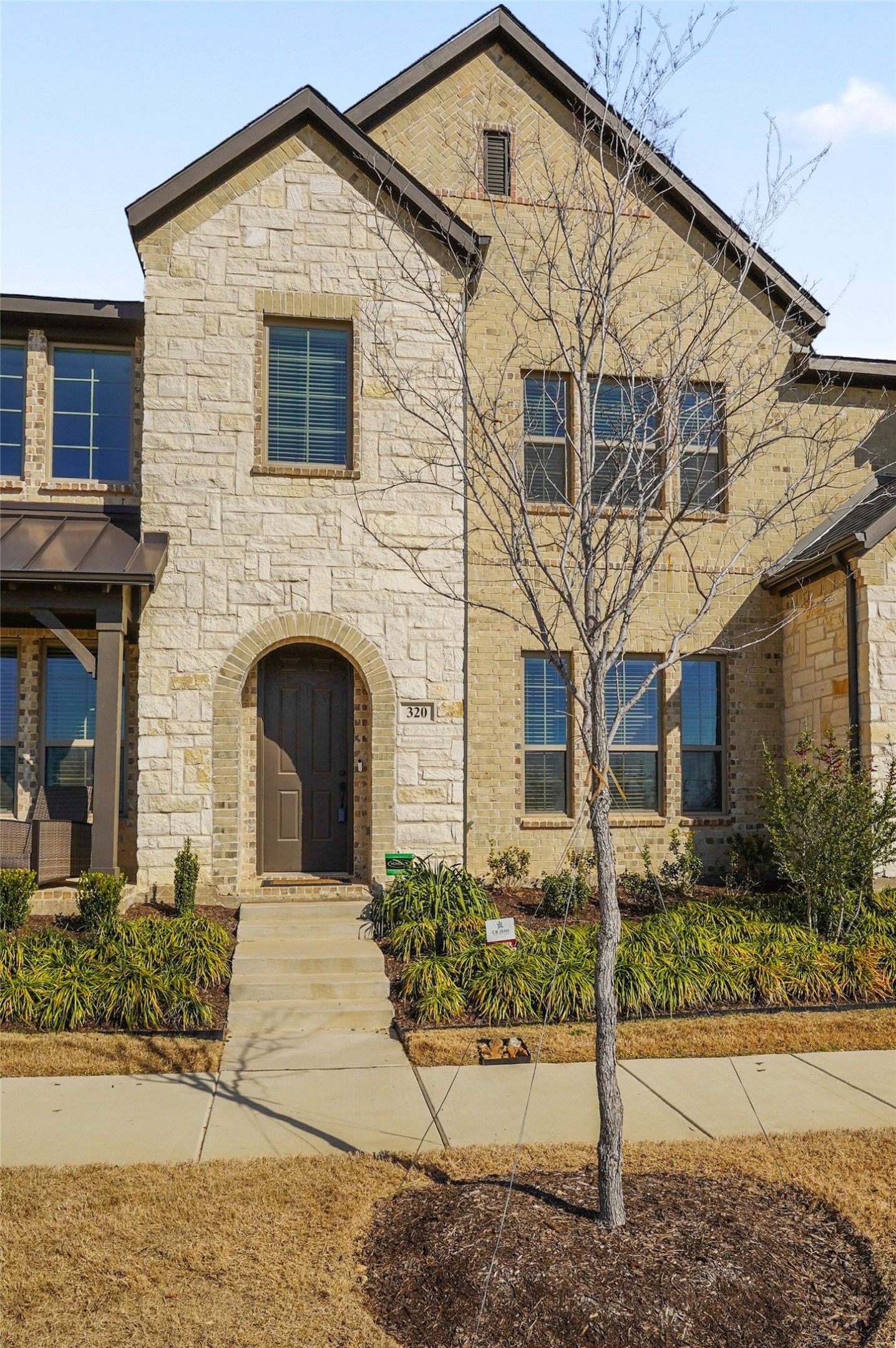 320 Parkside Drive