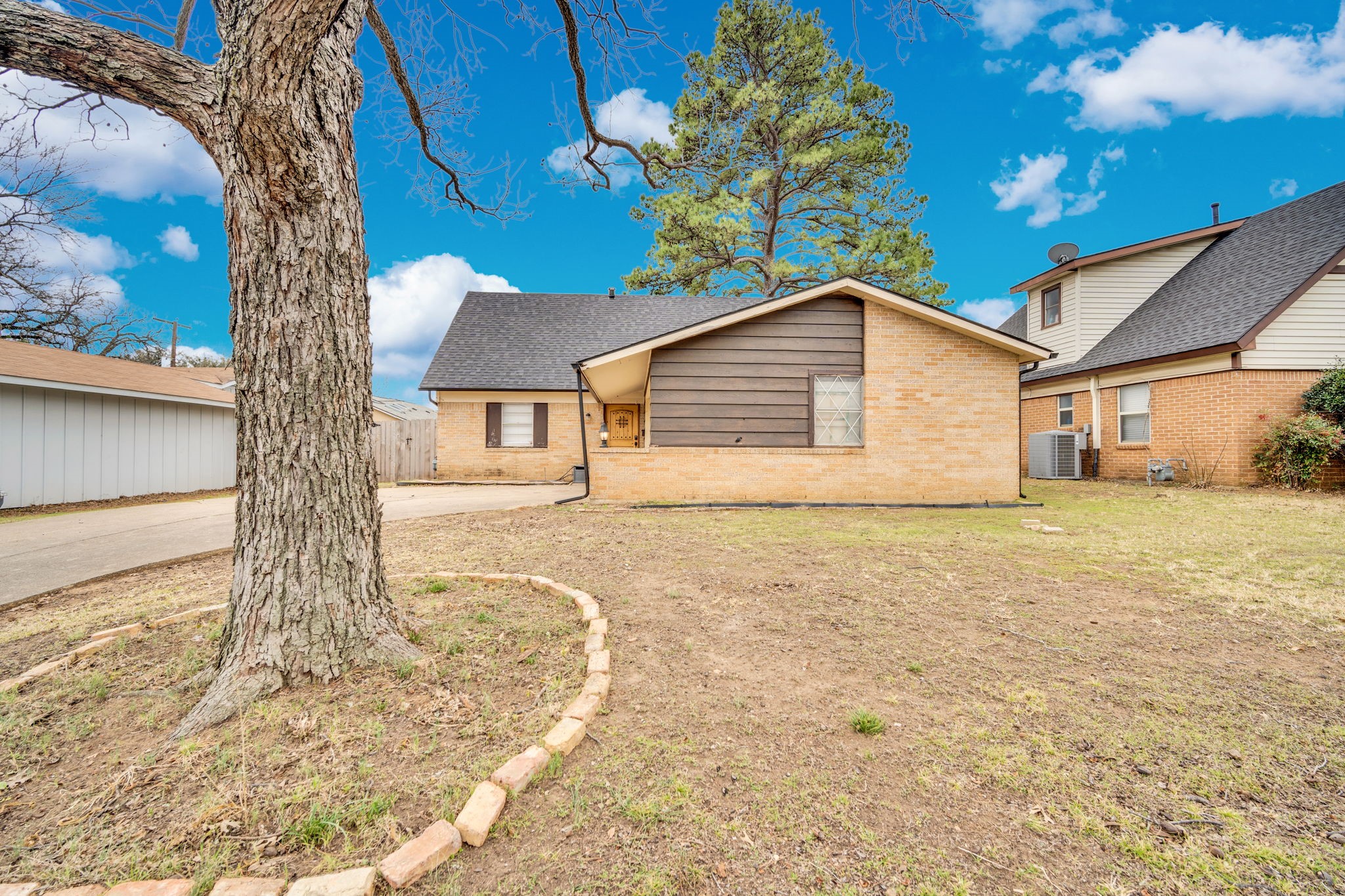 1208 Woodbrook Street