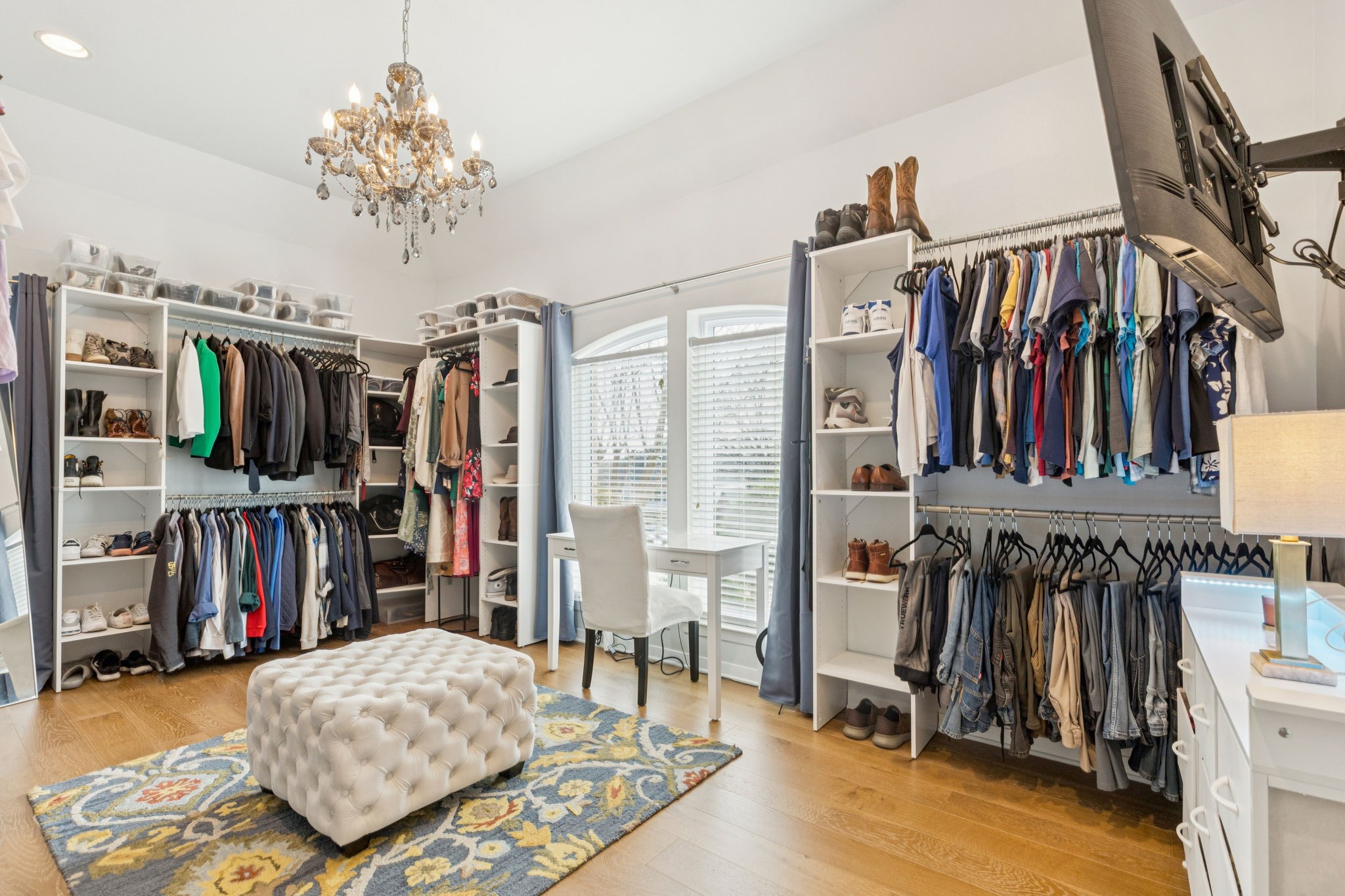 2706 Shady Hill Court