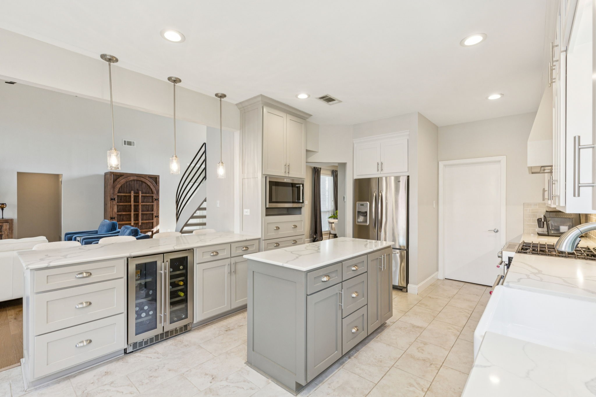 2706 Shady Hill Court