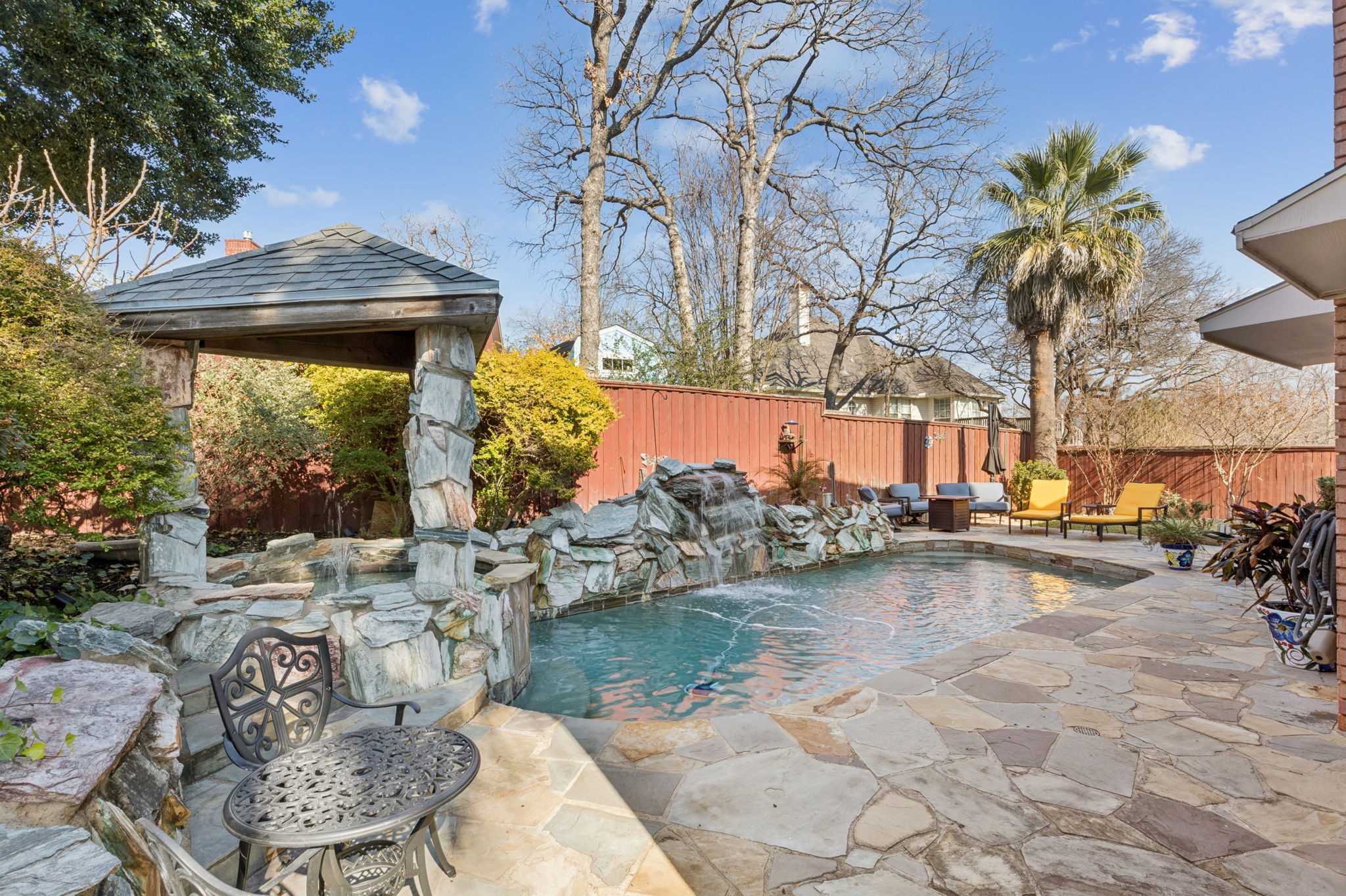 2706 Shady Hill Court