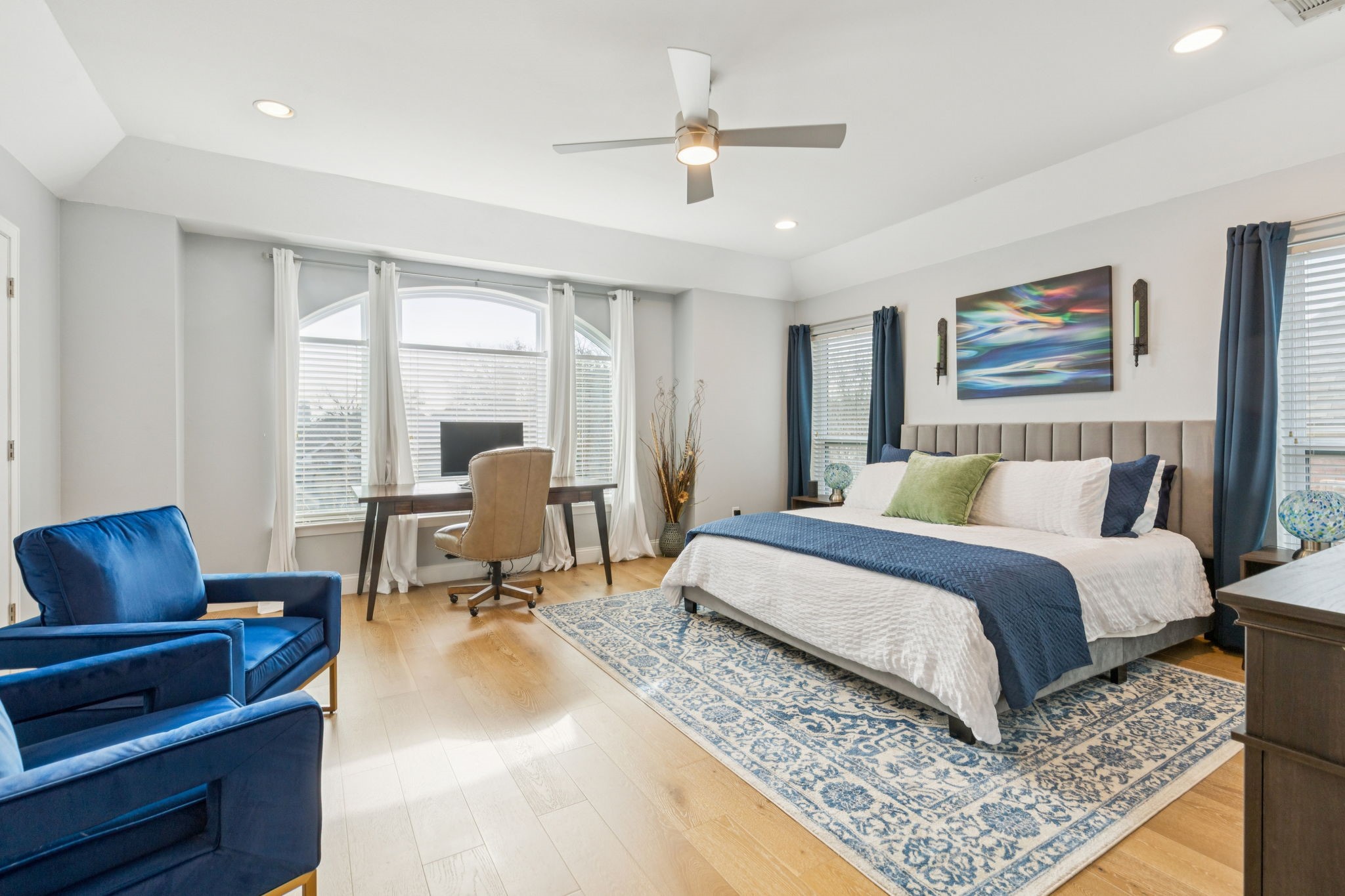 2706 Shady Hill Court