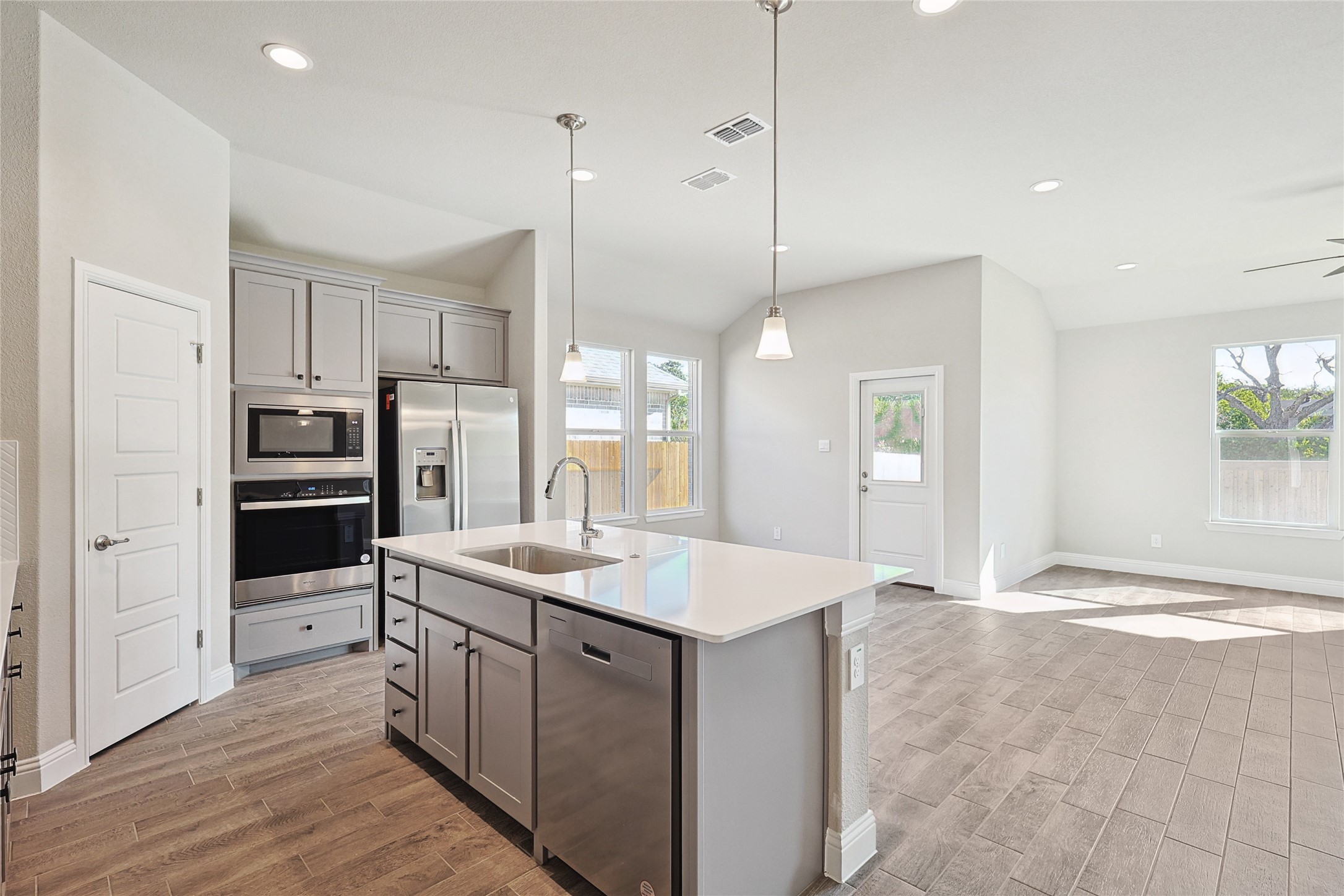 2217 Yellowhammer Road