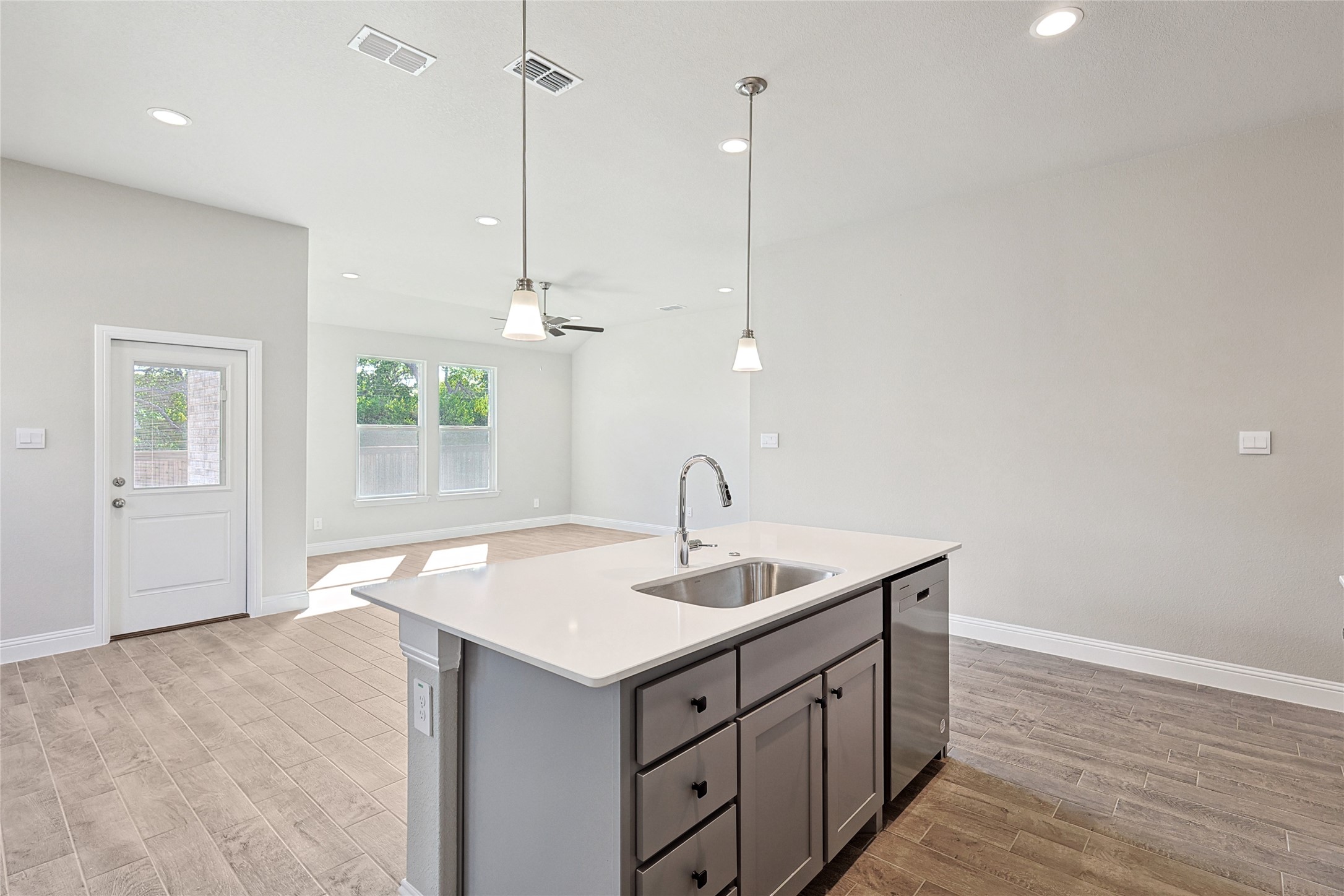 2217 Yellowhammer Road