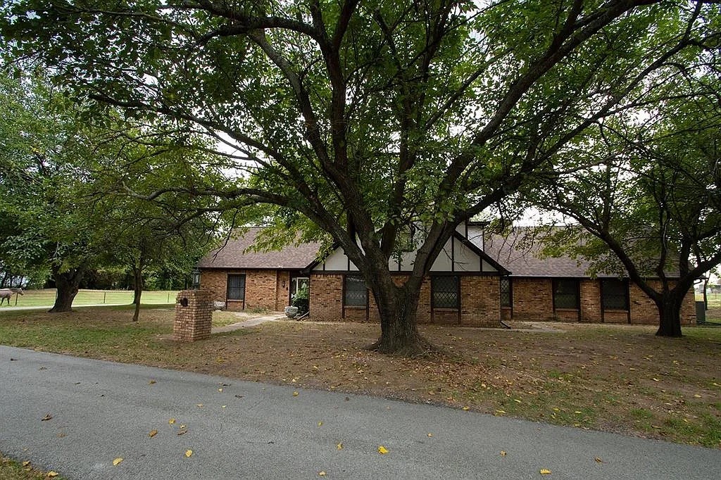 171 County Road 1160