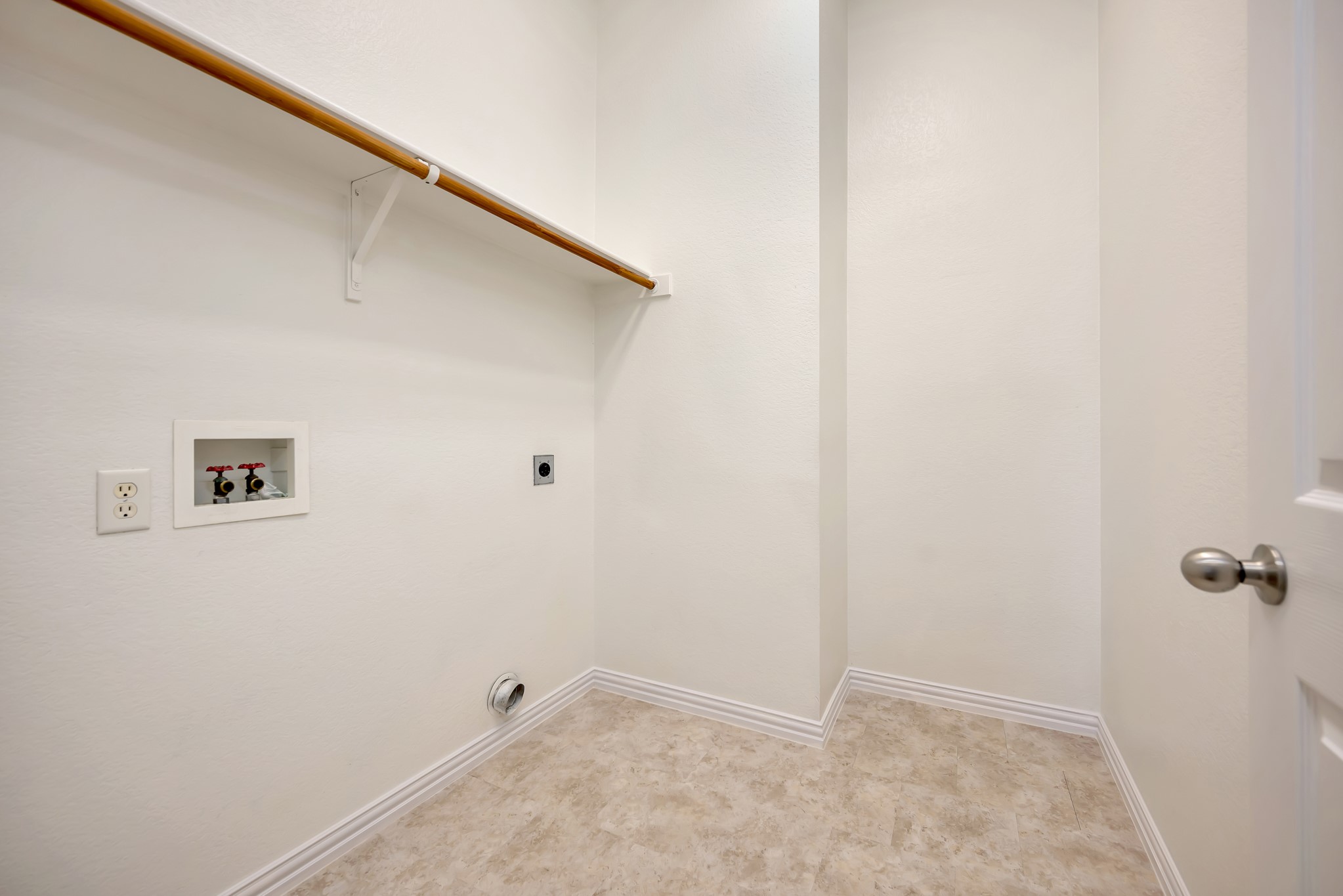 13913 Gallant Fox Court