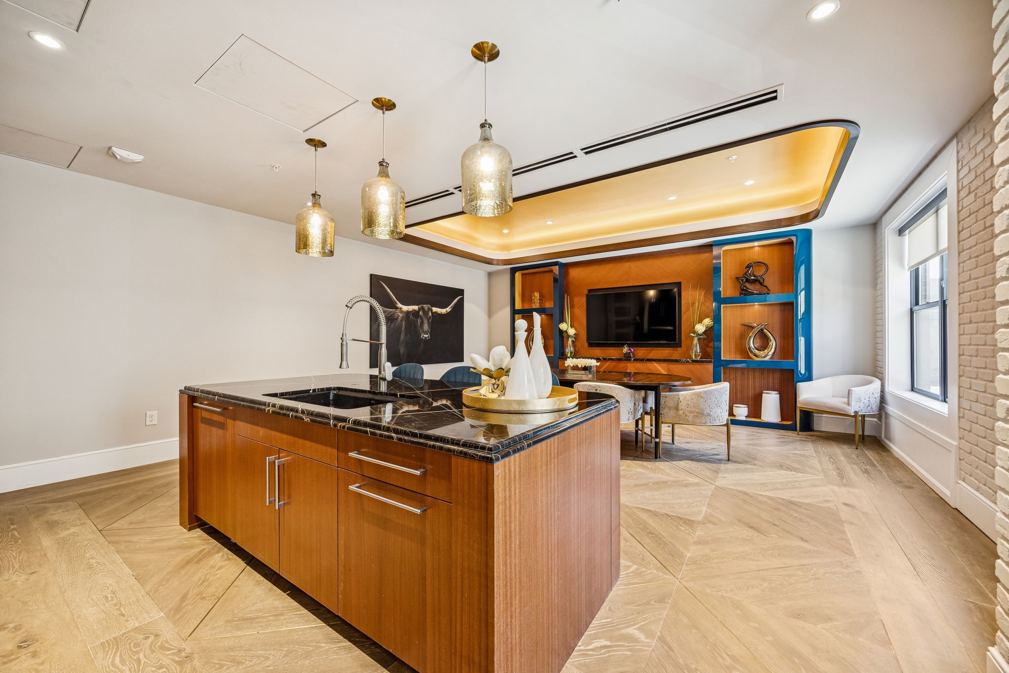 350 Central Avenue 210