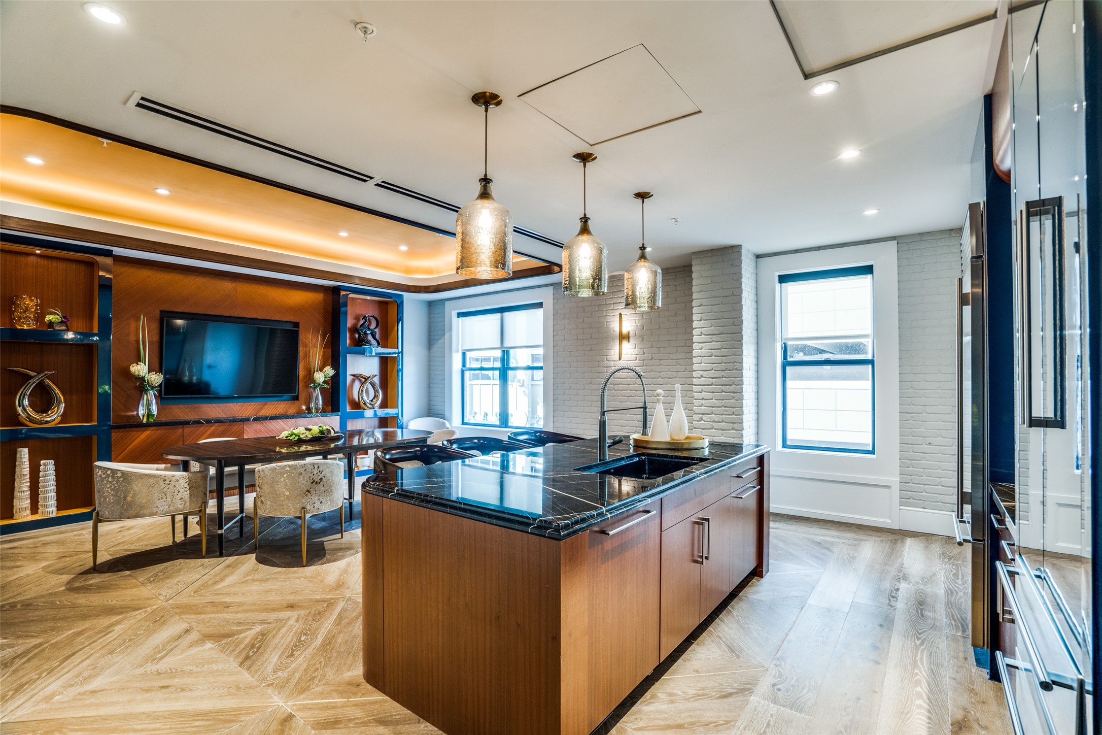 350 Central Avenue 410
