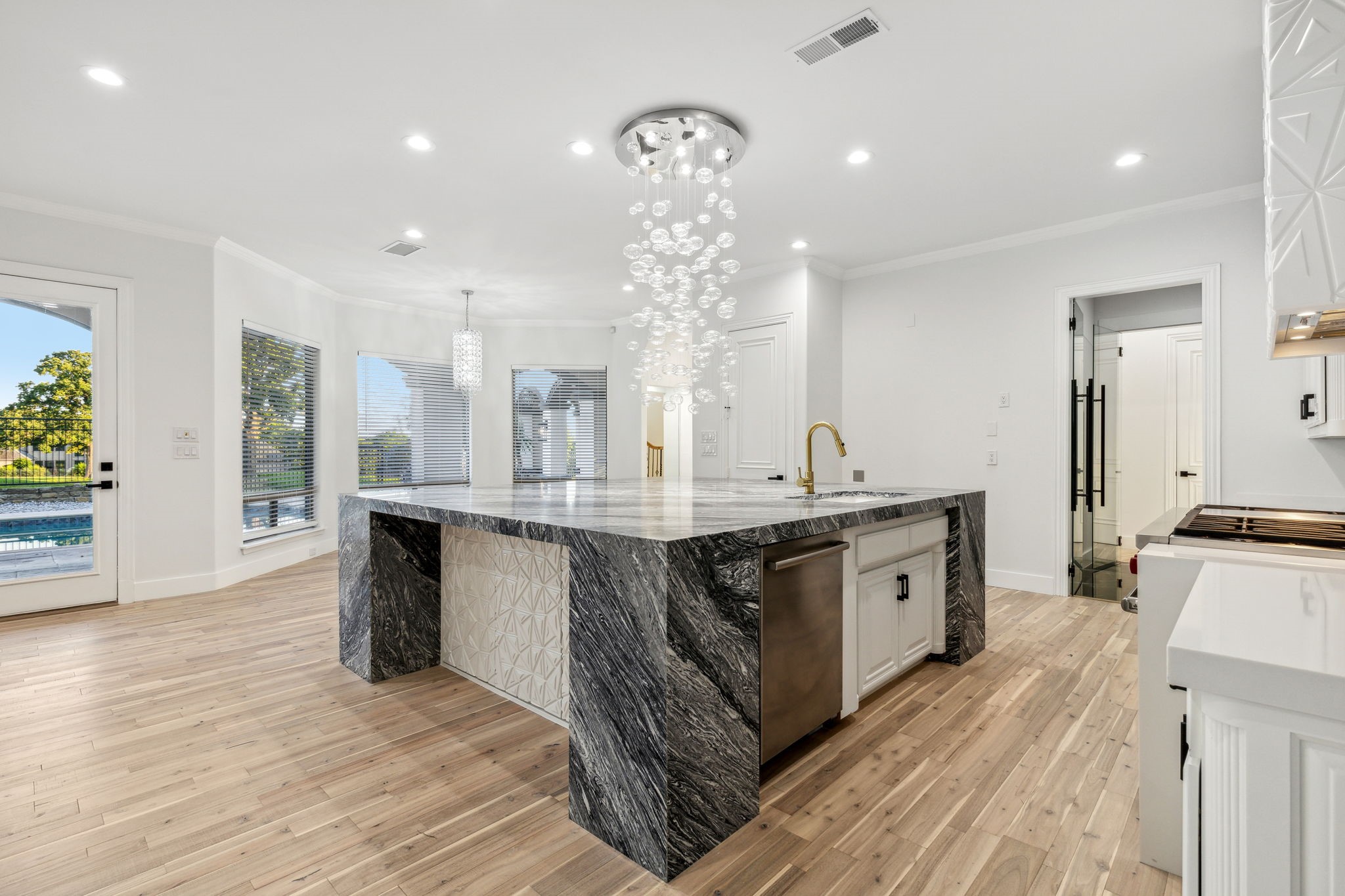 1229 Strathmore Drive
