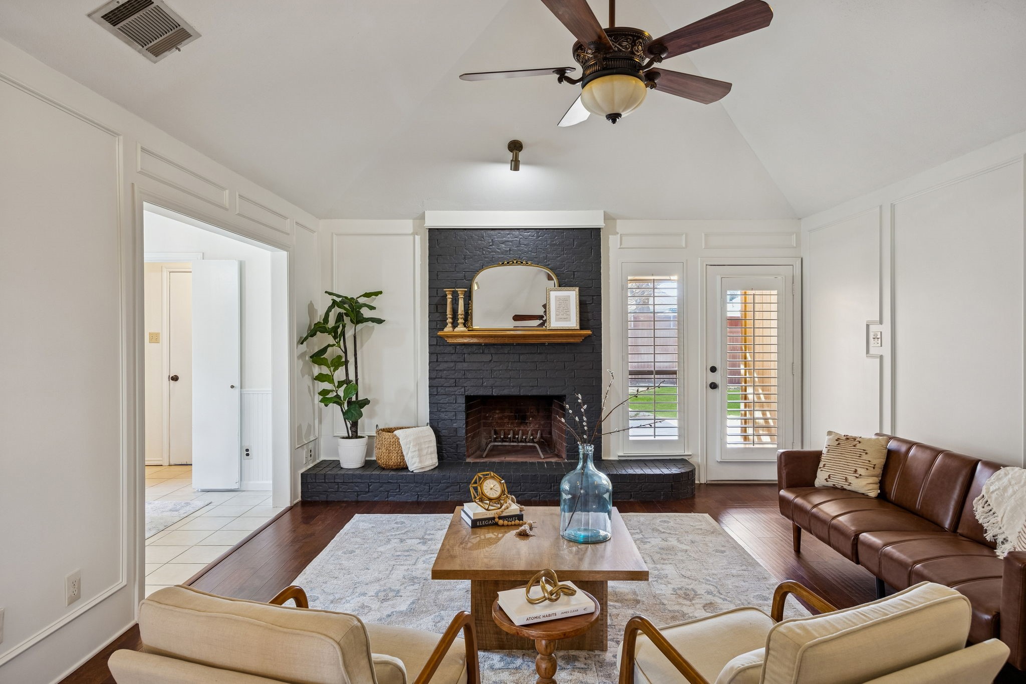 2000 Espinosa Drive