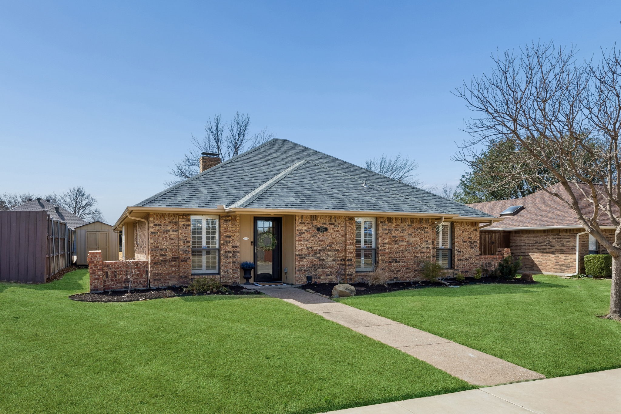 2000 Espinosa Drive