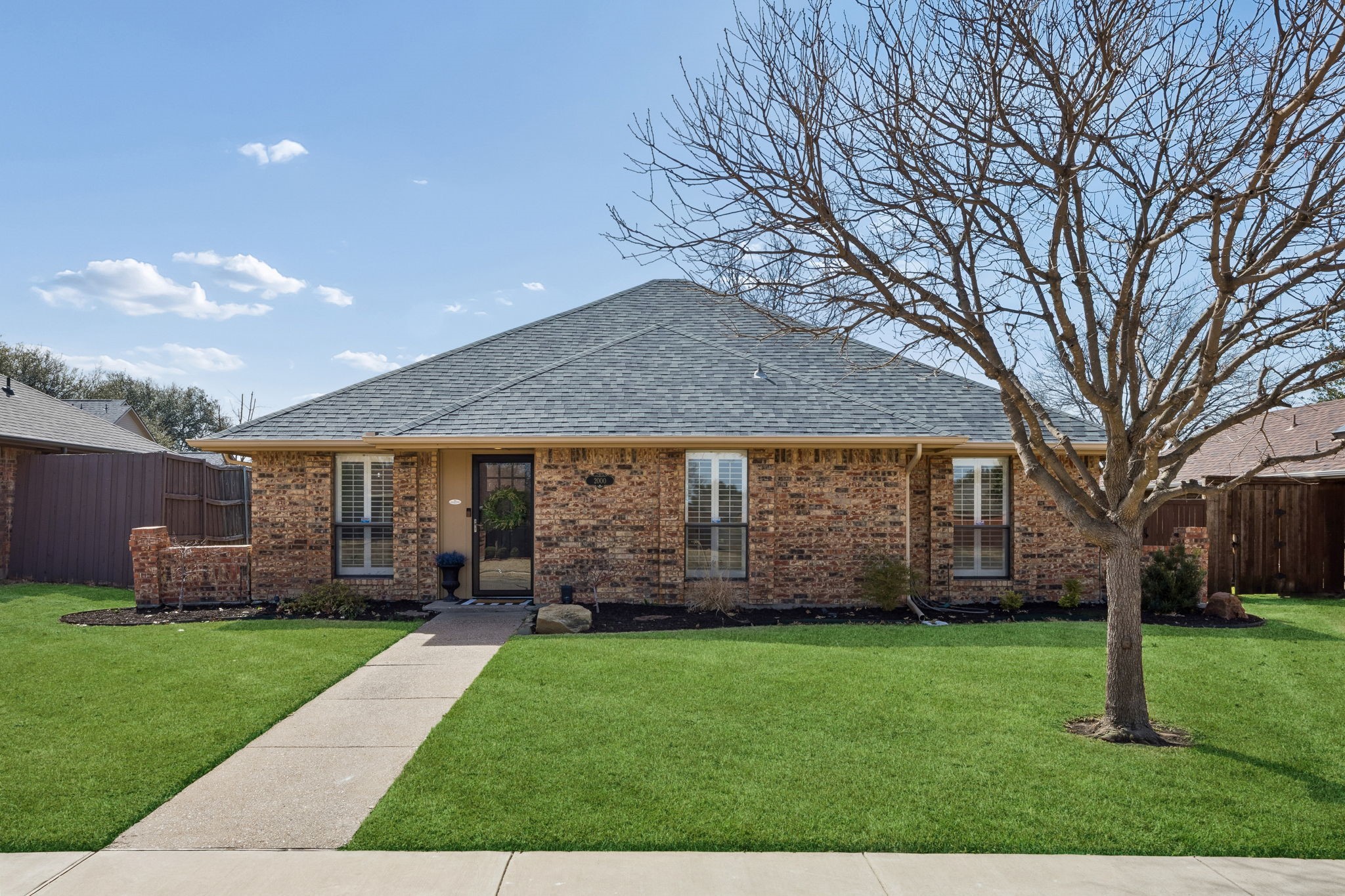2000 Espinosa Drive