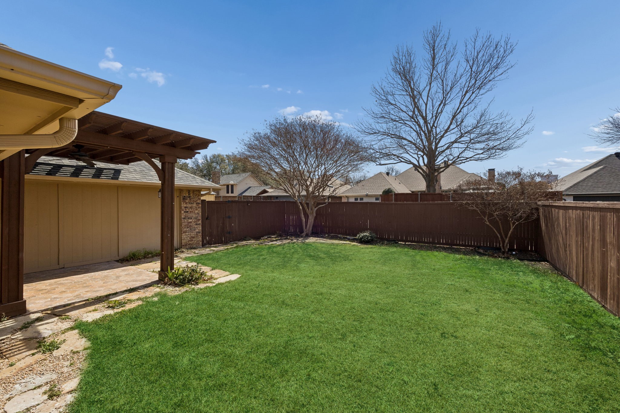 2000 Espinosa Drive