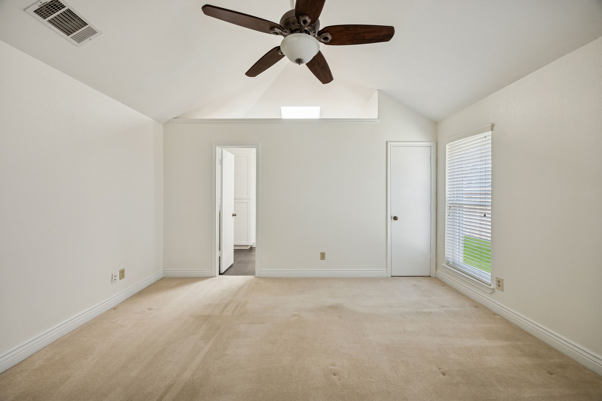 2000 Espinosa Drive