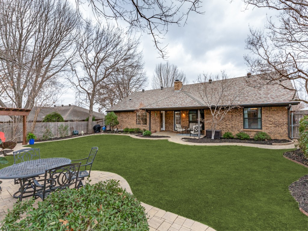 932 Western Trail