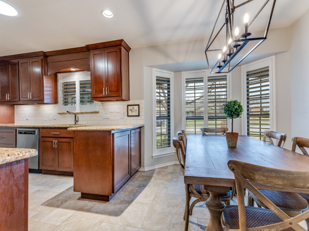 932 Western Trail