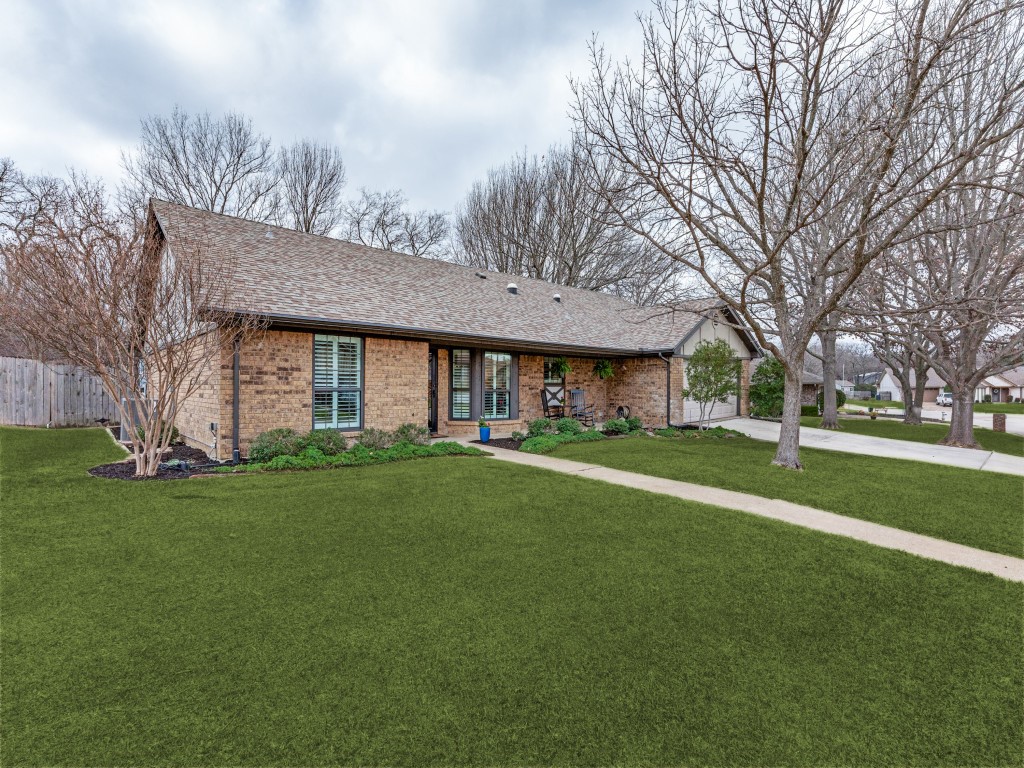932 Western Trail