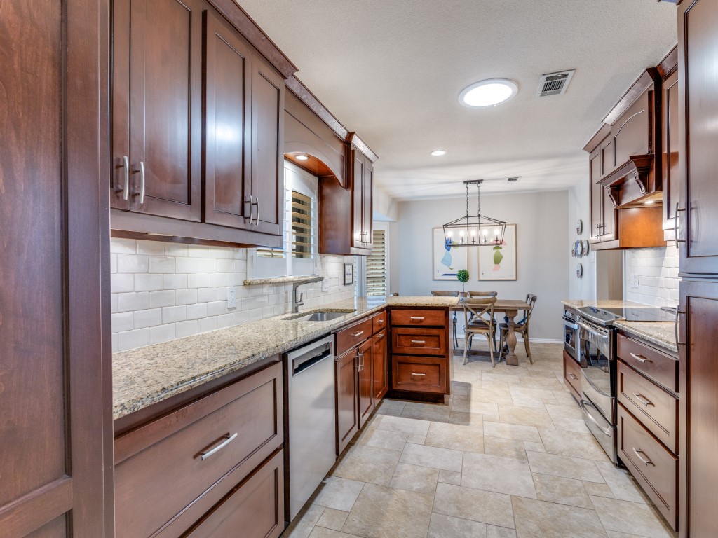 932 Western Trail