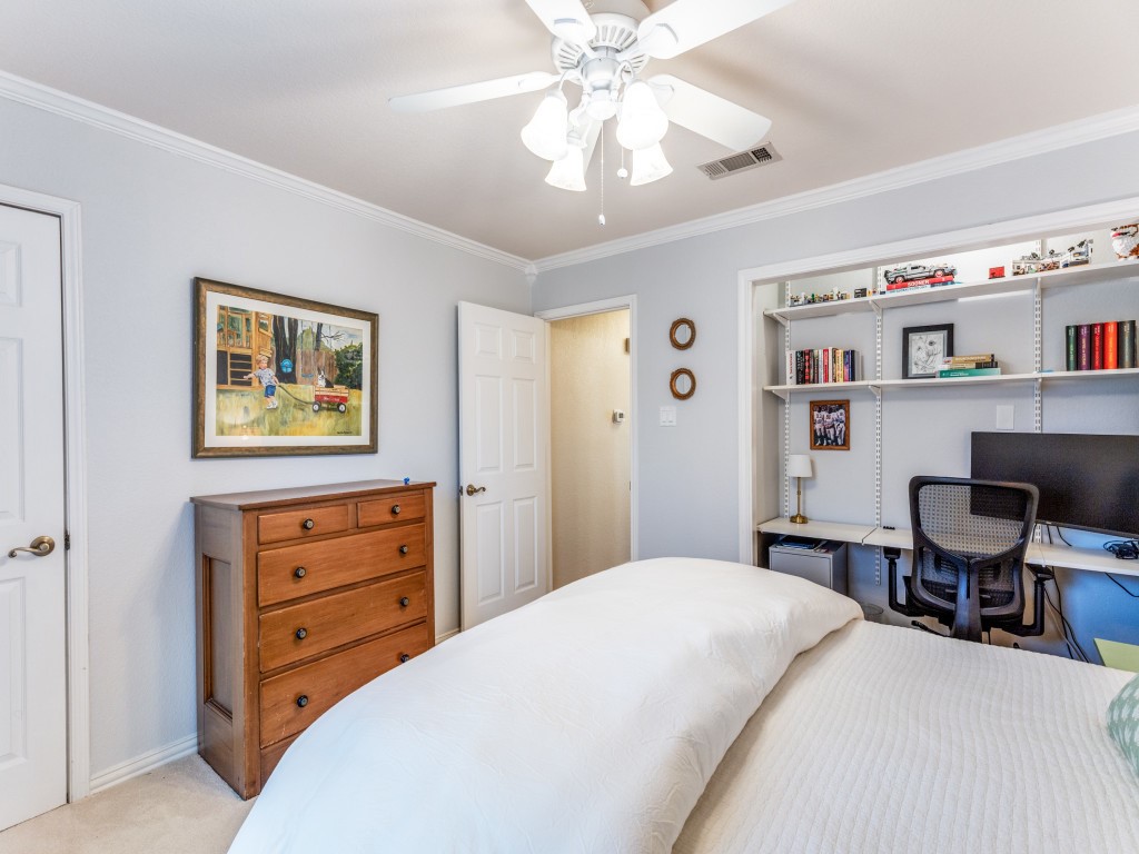 932 Western Trail