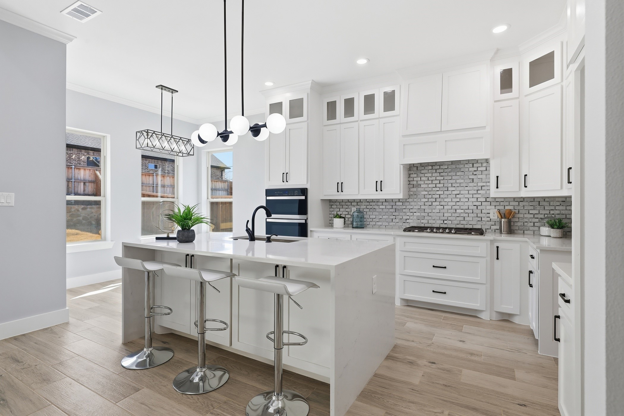 707 Ross Trail